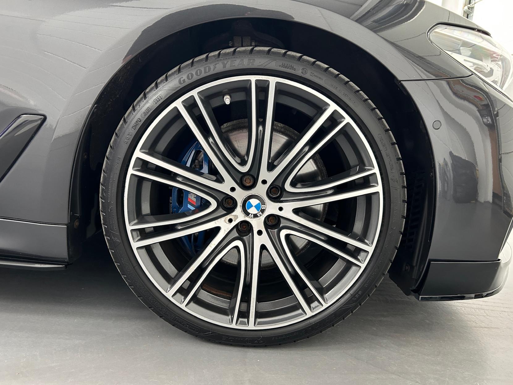 BMW 5 Series 3.0 530d M Sport Saloon 4dr Diesel Auto xDrive Euro 6 (s/s) (265 ps)