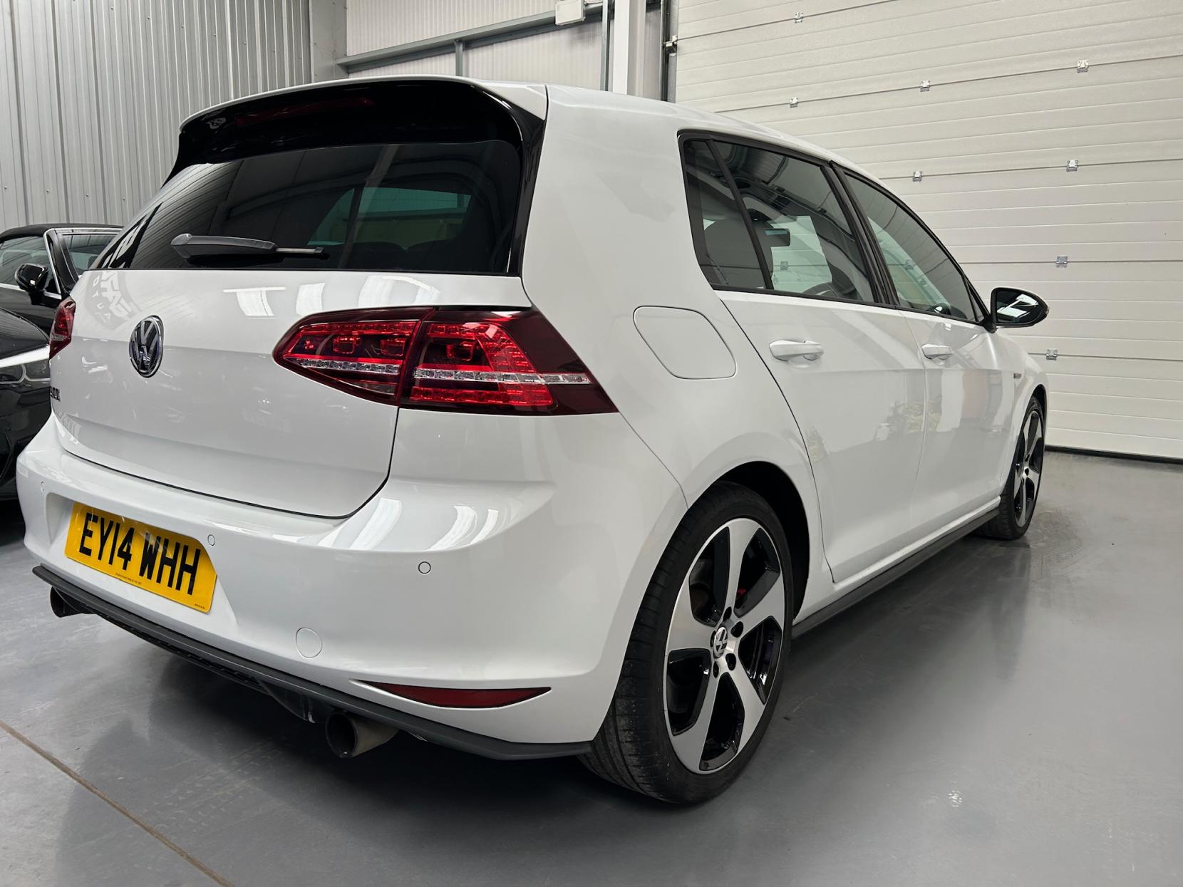 Volkswagen Golf 2.0 TSI BlueMotion Tech GTI Performance Hatchback 5dr Petrol DSG Euro 6 (s/s) (230 ps)