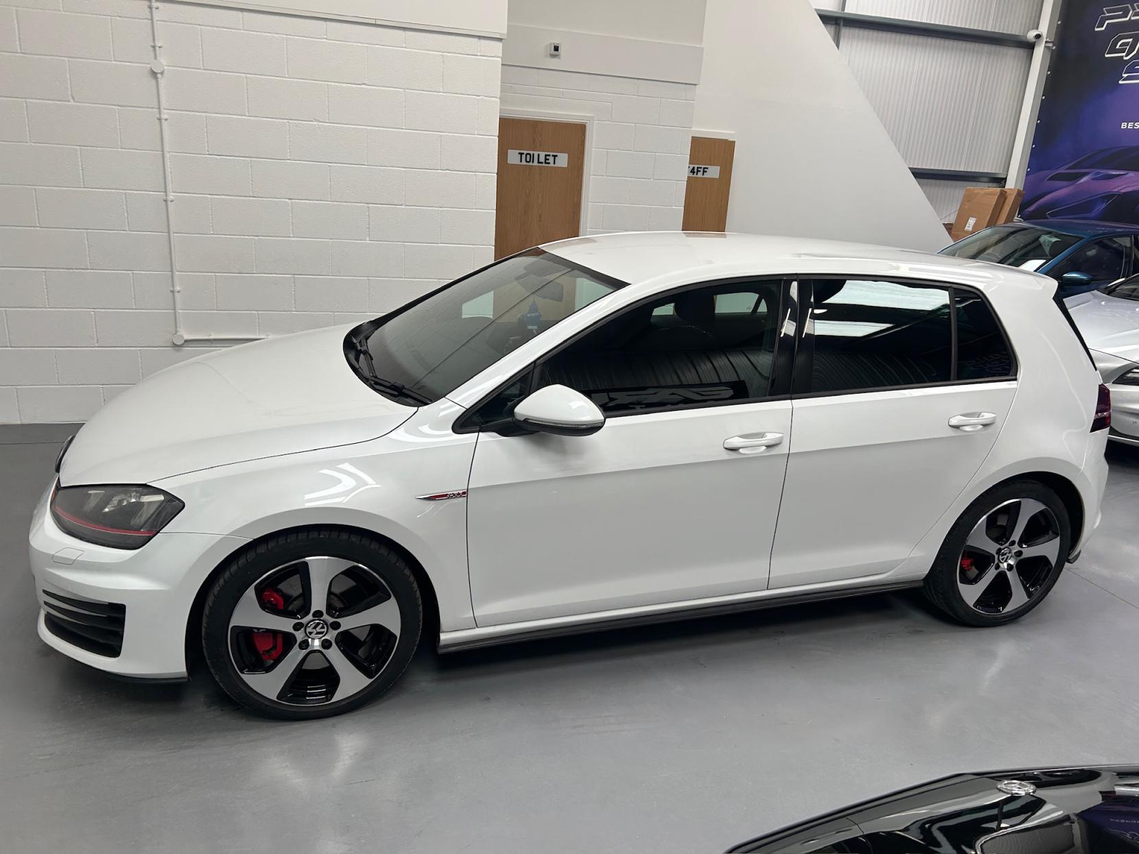 Volkswagen Golf 2.0 TSI BlueMotion Tech GTI Performance Hatchback 5dr Petrol DSG Euro 6 (s/s) (230 ps)