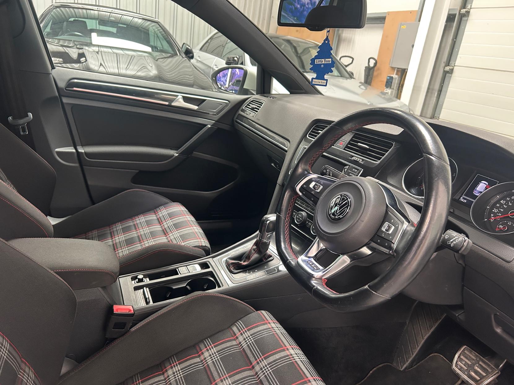 Volkswagen Golf 2.0 TSI BlueMotion Tech GTI Performance Hatchback 5dr Petrol DSG Euro 6 (s/s) (230 ps)