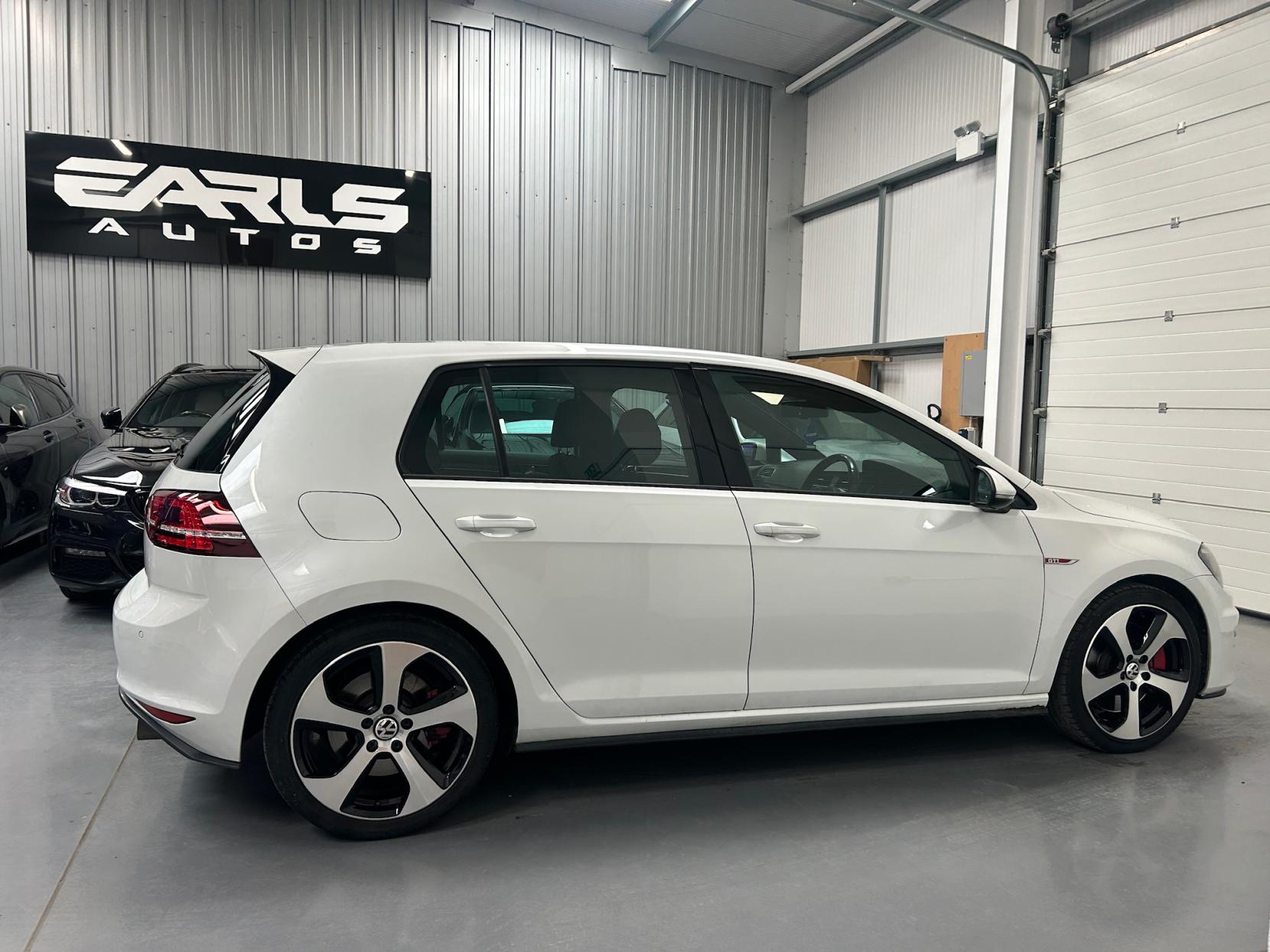 Volkswagen Golf 2.0 TSI BlueMotion Tech GTI Performance Hatchback 5dr Petrol DSG Euro 6 (s/s) (230 ps)