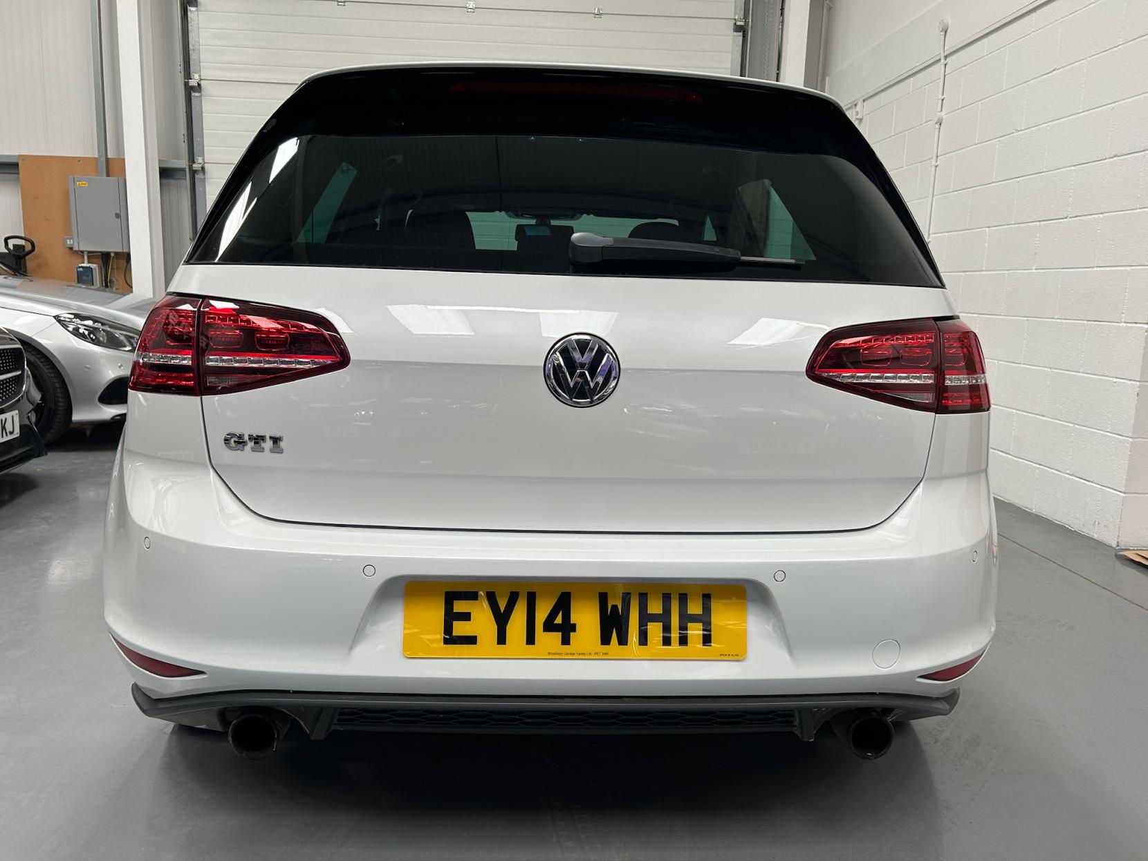 Volkswagen Golf 2.0 TSI BlueMotion Tech GTI Performance Hatchback 5dr Petrol DSG Euro 6 (s/s) (230 ps)