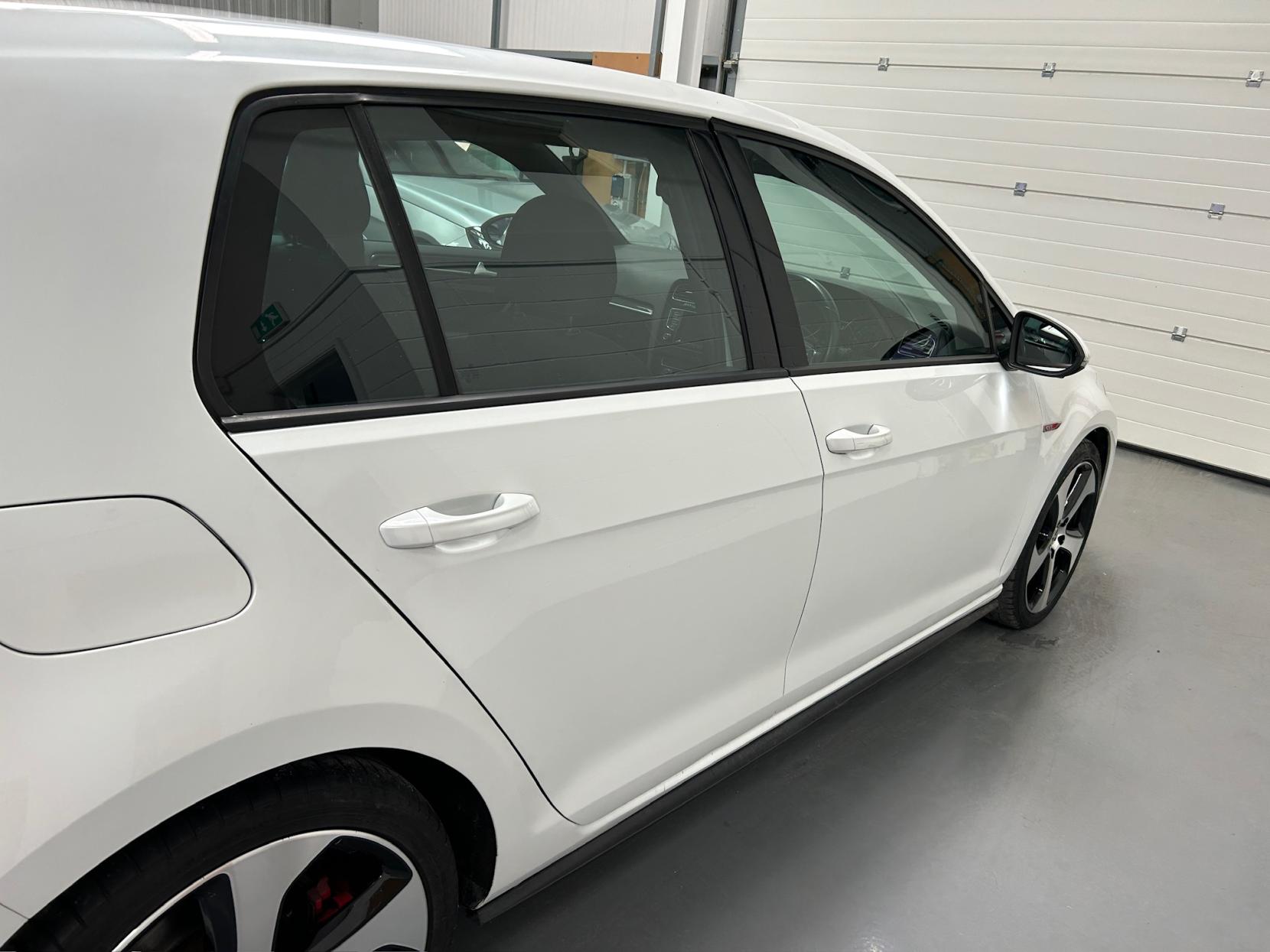Volkswagen Golf 2.0 TSI BlueMotion Tech GTI Performance Hatchback 5dr Petrol DSG Euro 6 (s/s) (230 ps)