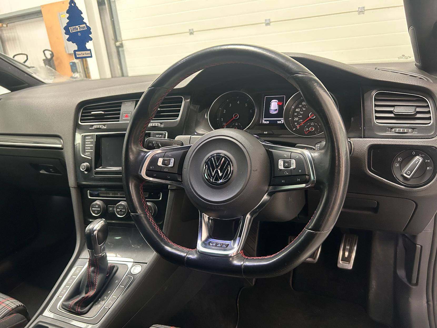 Volkswagen Golf 2.0 TSI BlueMotion Tech GTI Performance Hatchback 5dr Petrol DSG Euro 6 (s/s) (230 ps)