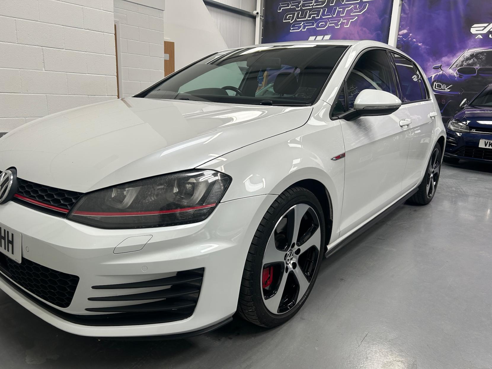 Volkswagen Golf 2.0 TSI BlueMotion Tech GTI Performance Hatchback 5dr Petrol DSG Euro 6 (s/s) (230 ps)