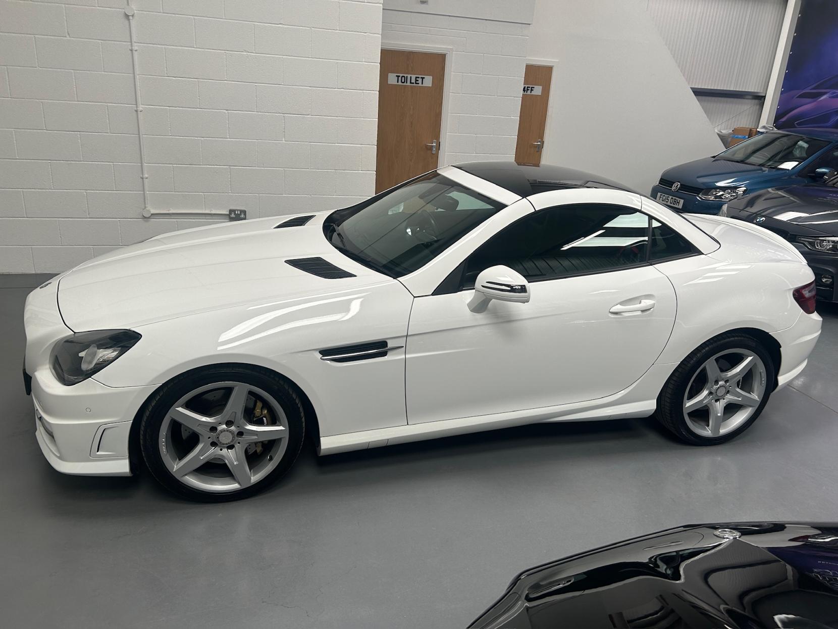 Mercedes-Benz SLK 2.1 SLK250 CDI AMG Sport Convertible 2dr Diesel G-Tronic+ Euro 5 (s/s) (204 ps)