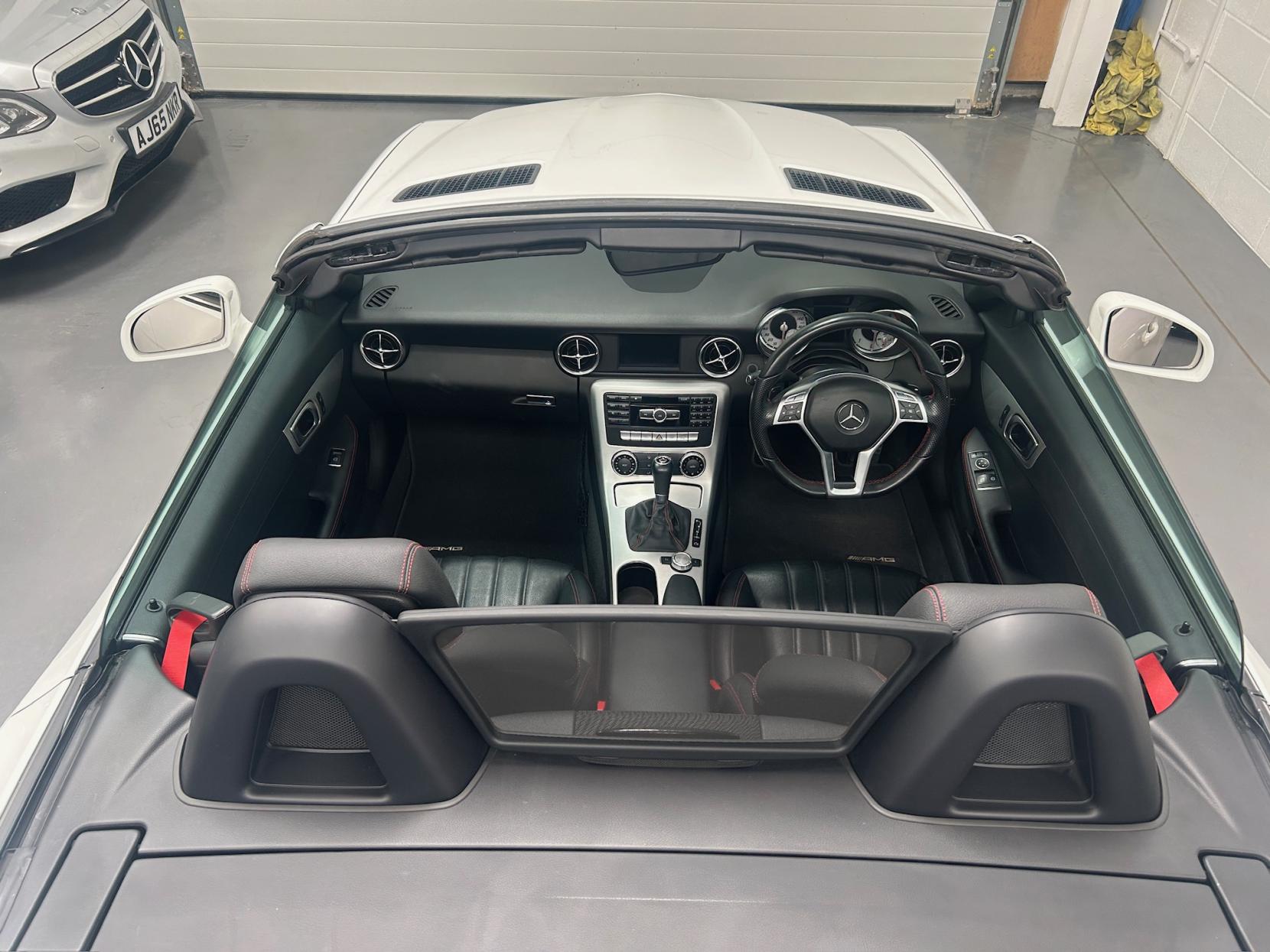 Mercedes-Benz SLK 2.1 SLK250 CDI AMG Sport Convertible 2dr Diesel G-Tronic+ Euro 5 (s/s) (204 ps)
