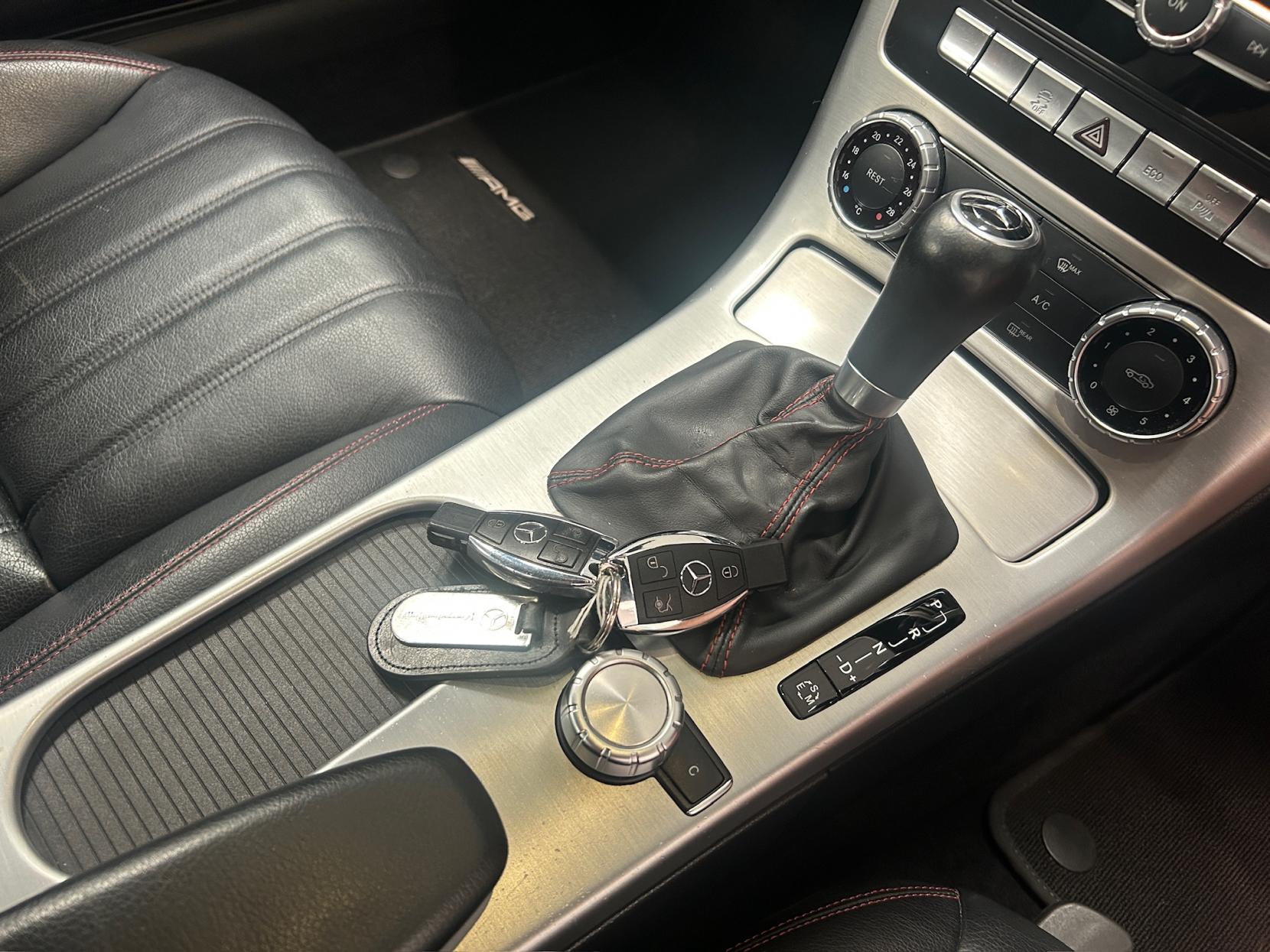 Mercedes-Benz SLK 2.1 SLK250 CDI AMG Sport Convertible 2dr Diesel G-Tronic+ Euro 5 (s/s) (204 ps)