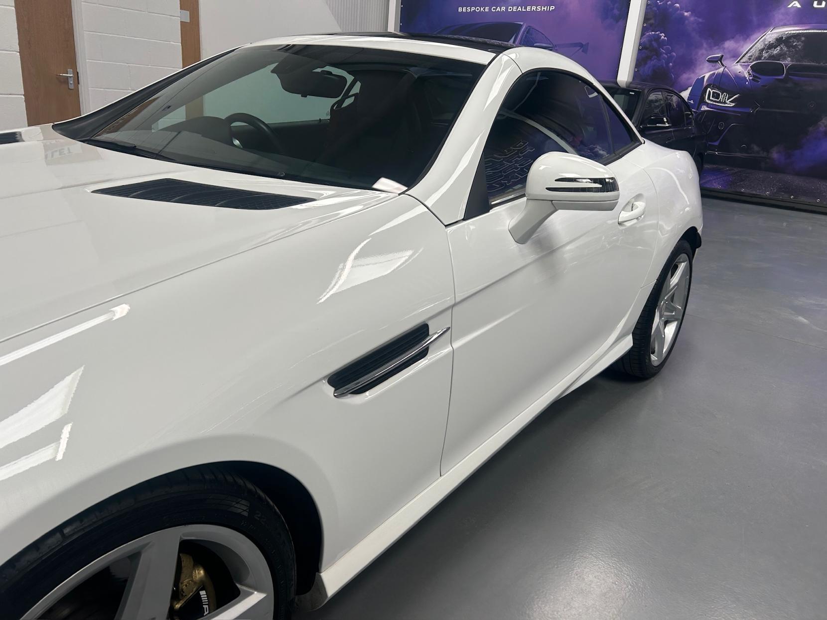 Mercedes-Benz SLK 2.1 SLK250 CDI AMG Sport Convertible 2dr Diesel G-Tronic+ Euro 5 (s/s) (204 ps)
