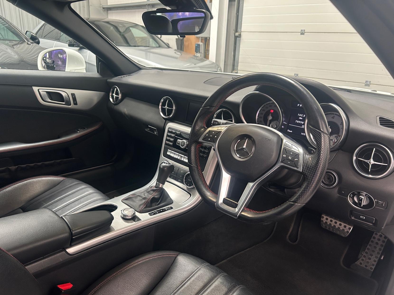 Mercedes-Benz SLK 2.1 SLK250 CDI AMG Sport Convertible 2dr Diesel G-Tronic+ Euro 5 (s/s) (204 ps)