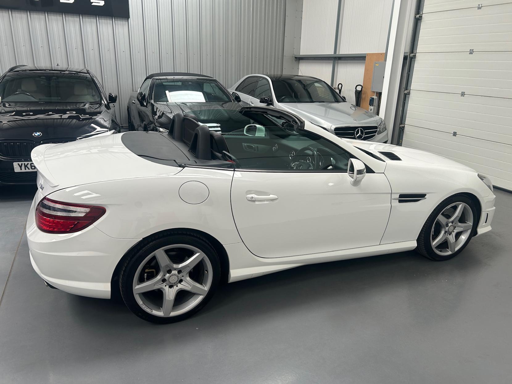Mercedes-Benz SLK 2.1 SLK250 CDI AMG Sport Convertible 2dr Diesel G-Tronic+ Euro 5 (s/s) (204 ps)