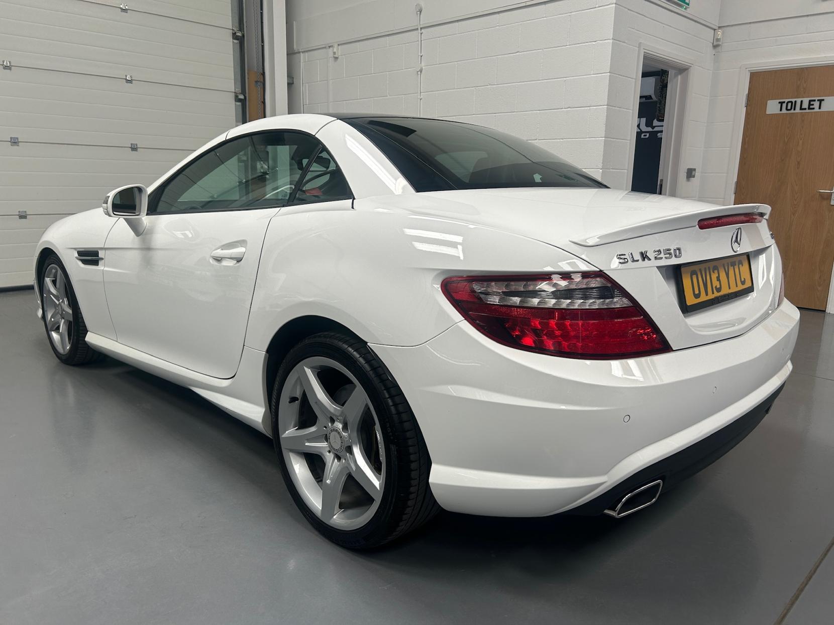 Mercedes-Benz SLK 2.1 SLK250 CDI AMG Sport Convertible 2dr Diesel G-Tronic+ Euro 5 (s/s) (204 ps)