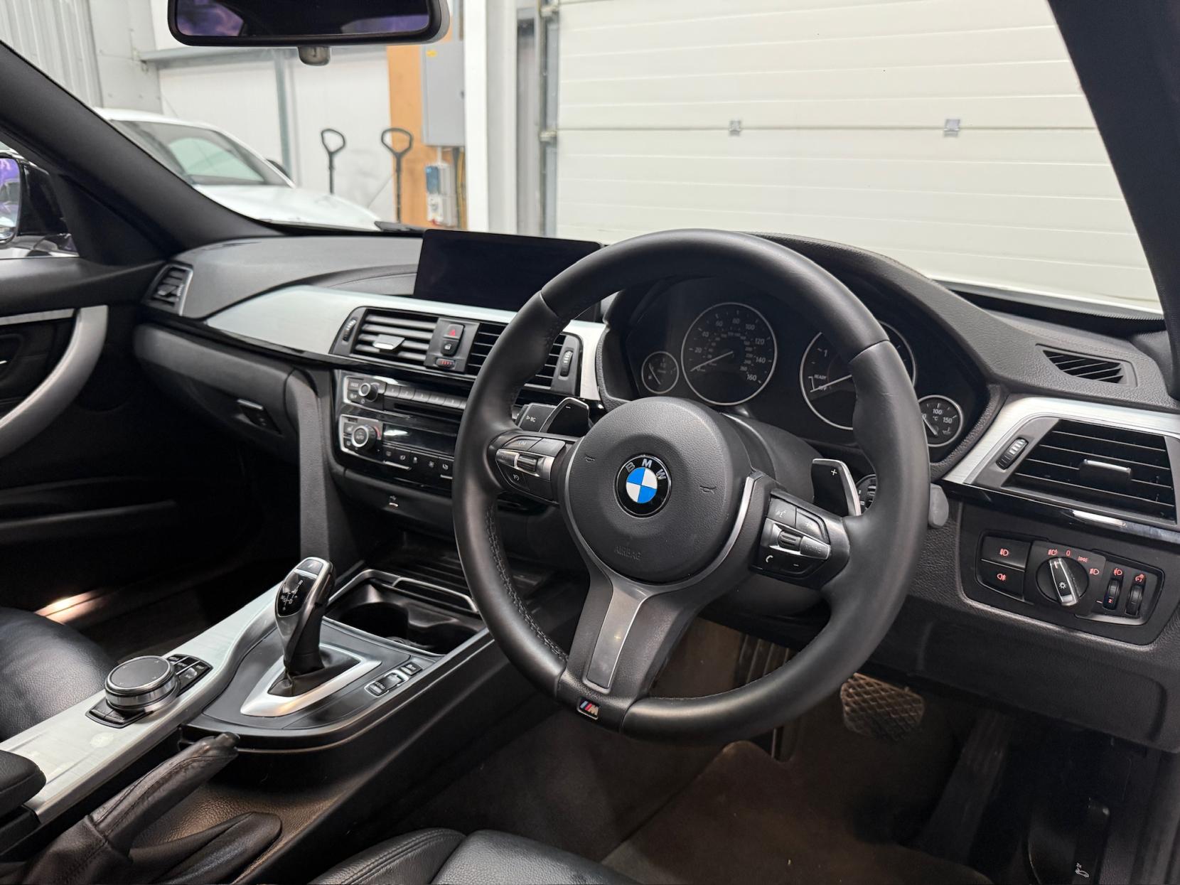 BMW 3 Series 2.0 320d M Sport Saloon 4dr Diesel Auto Euro 6 (s/s) (190 ps)