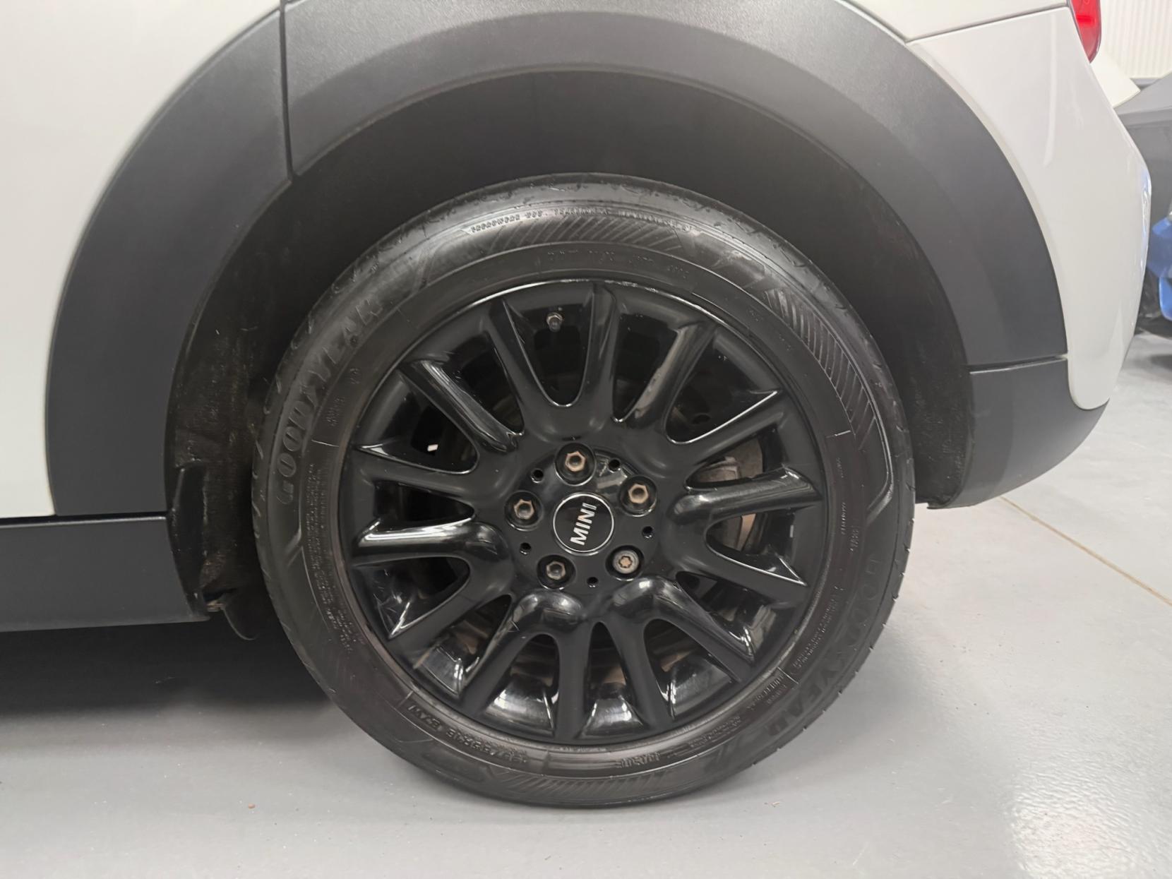 MINI Hatch 1.5 Cooper D Hatchback 5dr Diesel Manual Euro 6 (s/s) (116 ps)