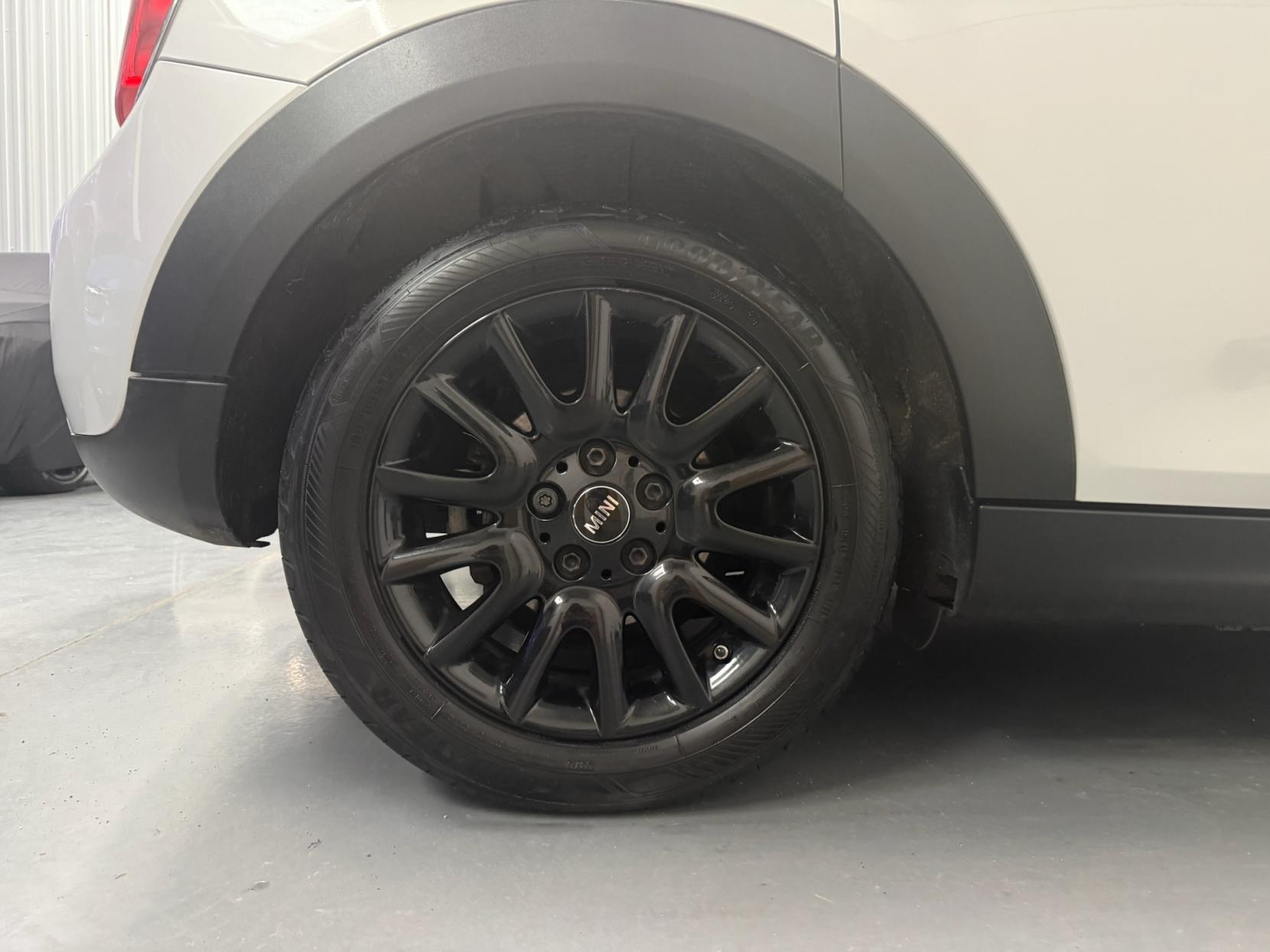 MINI Hatch 1.5 Cooper D Hatchback 5dr Diesel Manual Euro 6 (s/s) (116 ps)