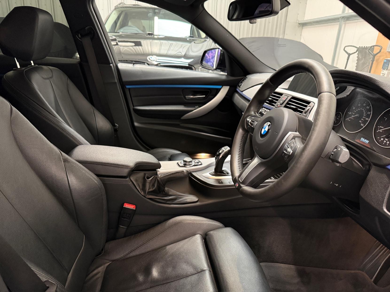 BMW 3 Series 3.0 330d M Sport Saloon 4dr Diesel Auto Euro 6 (s/s) (258 ps)