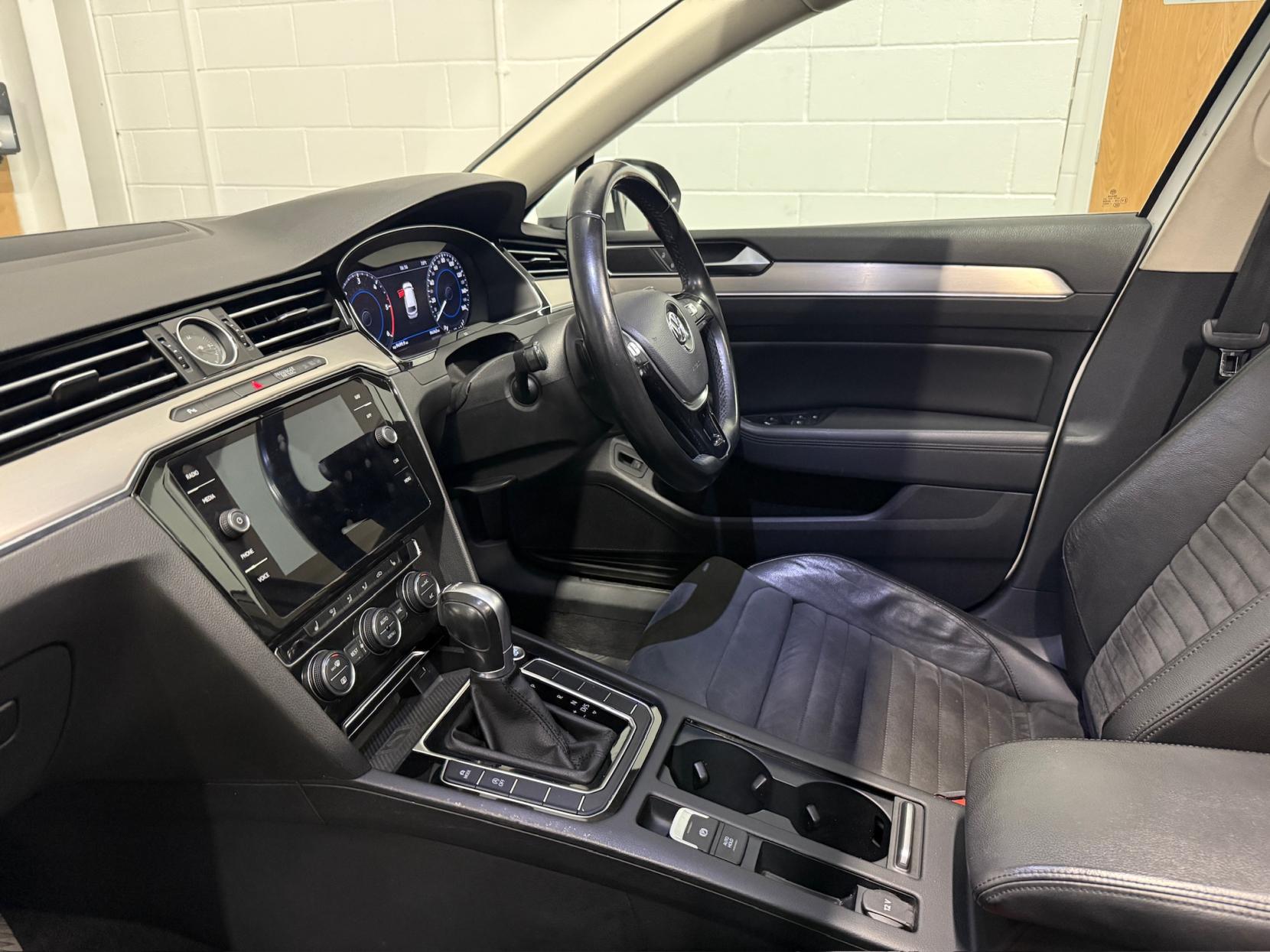 Volkswagen Passat 2.0 TDI GT Estate 5dr Diesel DSG Euro 6 (s/s) (150 ps)