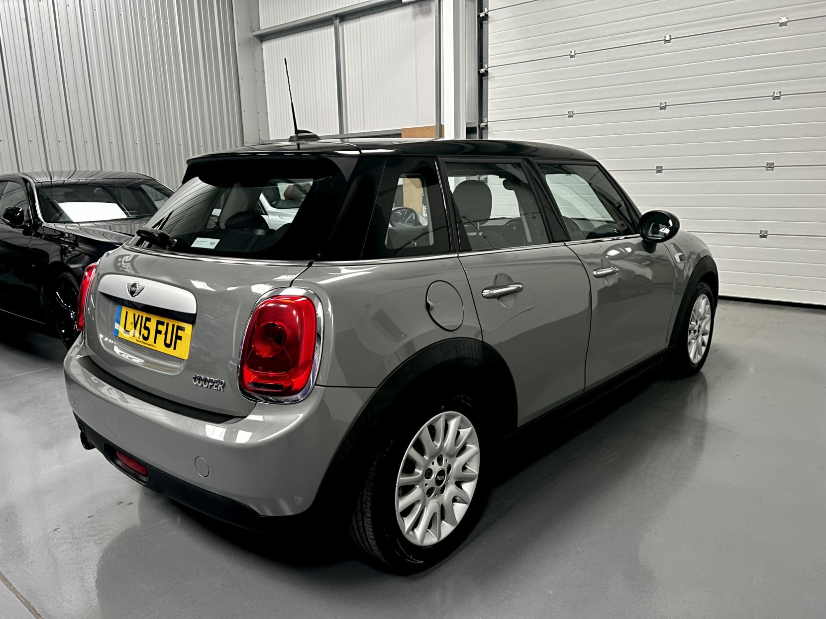 MINI Hatch 1.5 Cooper Hatchback 5dr Petrol Manual Euro 6 (s/s) (136 ps)