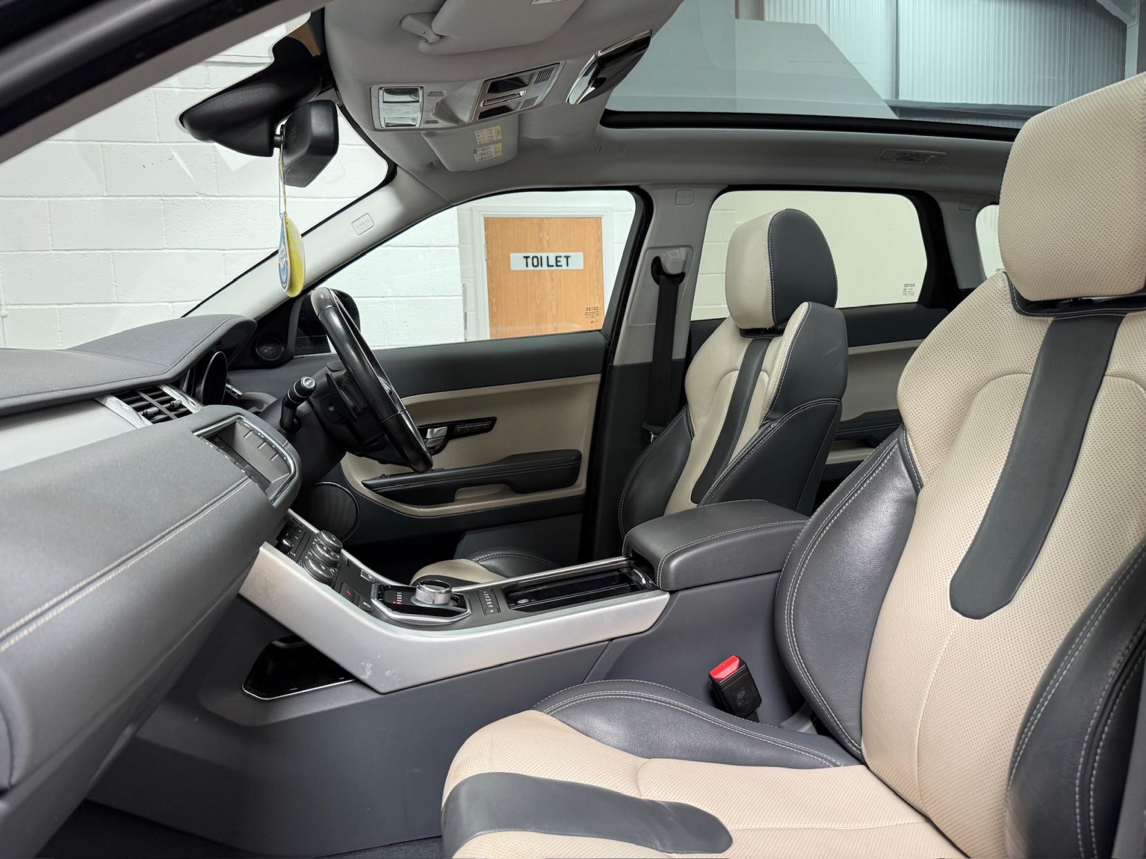 Land Rover Range Rover Evoque 2.2 Dynamic Lux SUV (2011 - 2015)