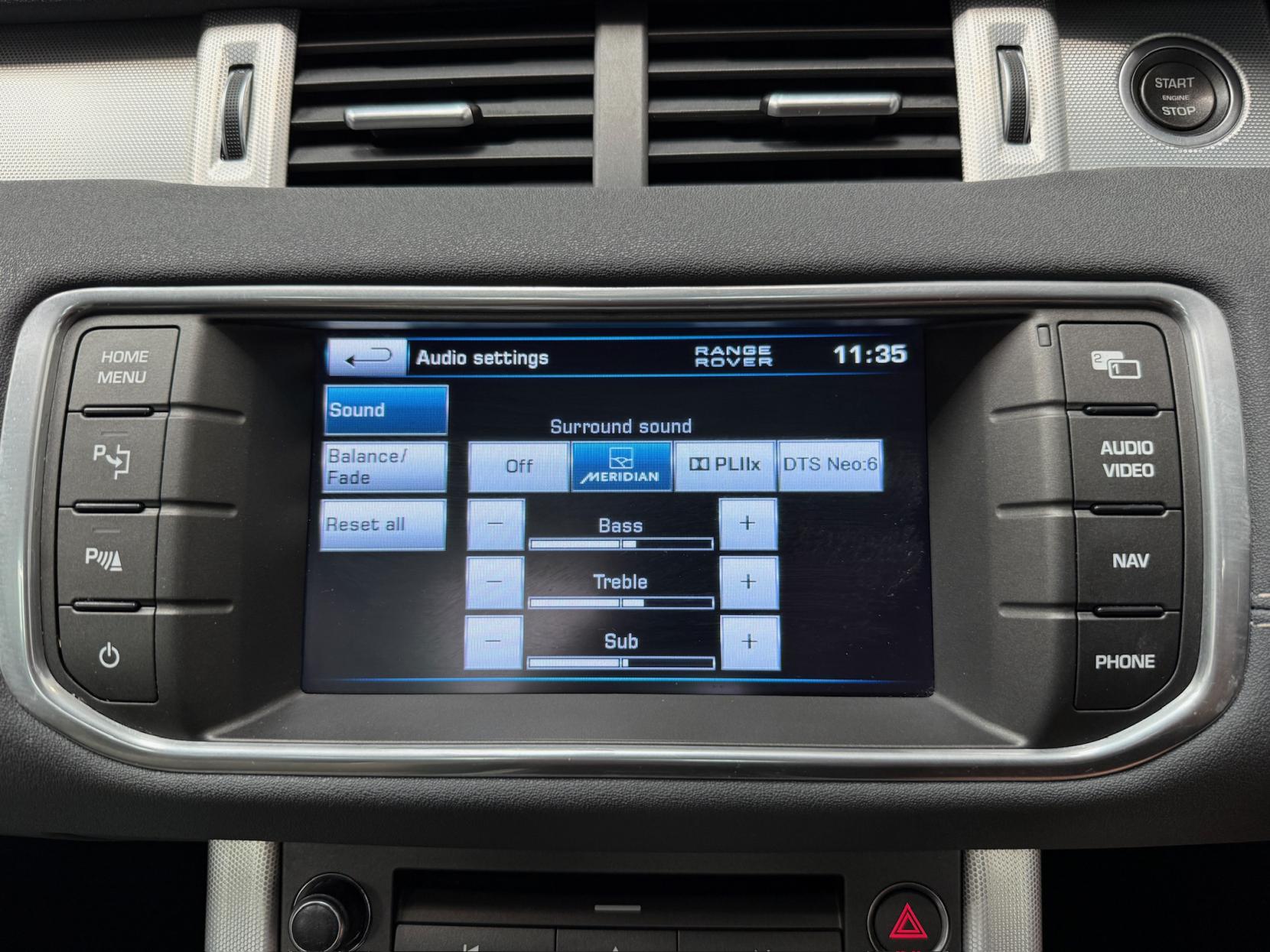 Land Rover Range Rover Evoque 2.2 Dynamic Lux SUV (2011 - 2015)