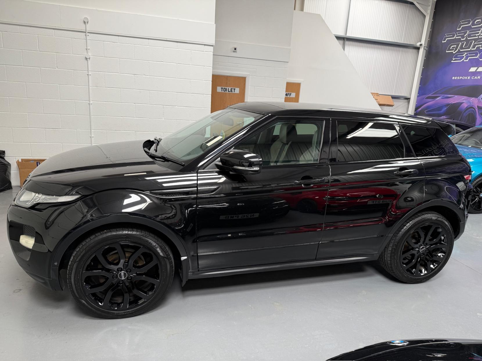 Land Rover Range Rover Evoque 2.2 Dynamic Lux SUV (2011 - 2015)