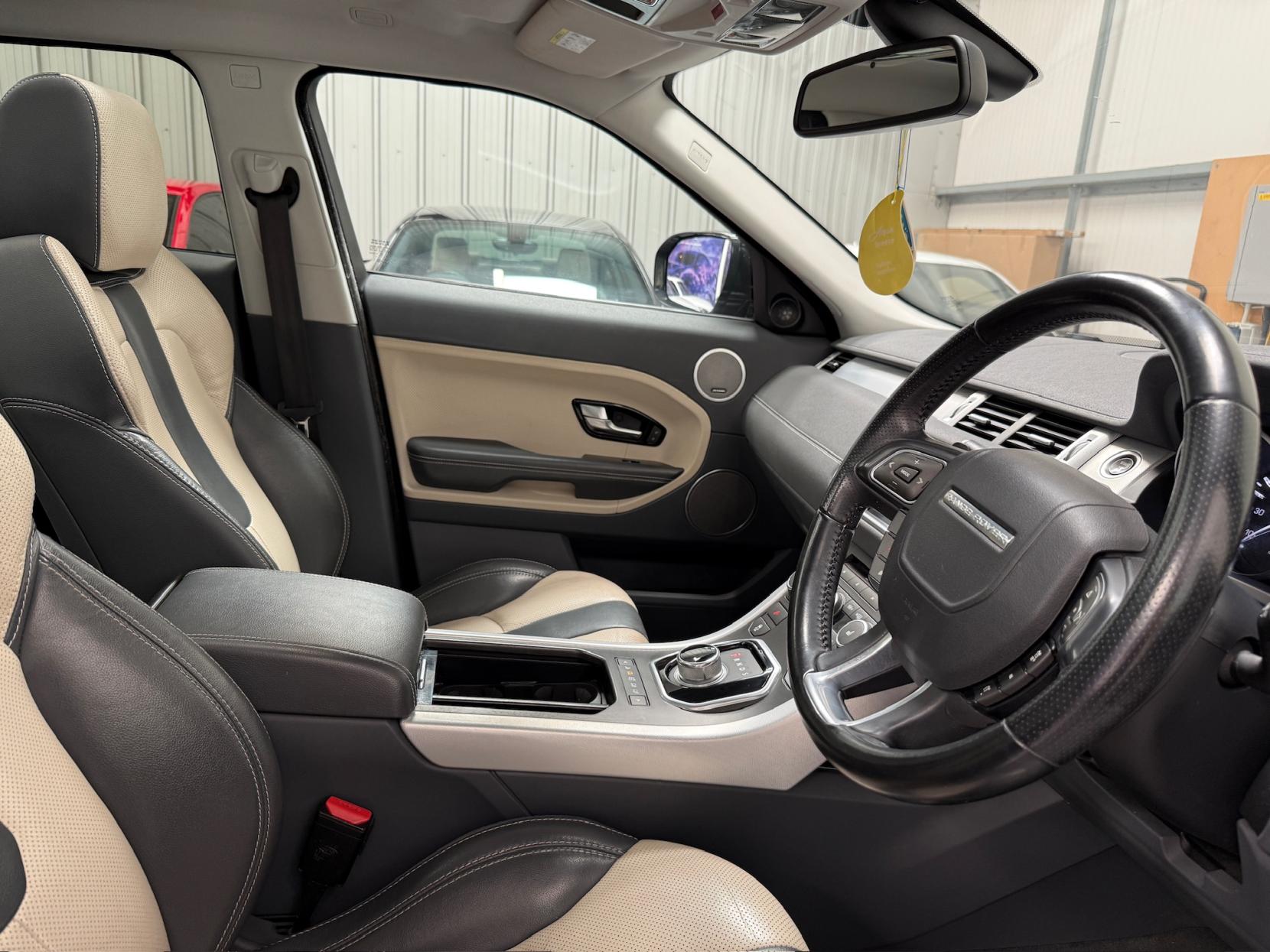 Land Rover Range Rover Evoque 2.2 Dynamic Lux SUV (2011 - 2015)