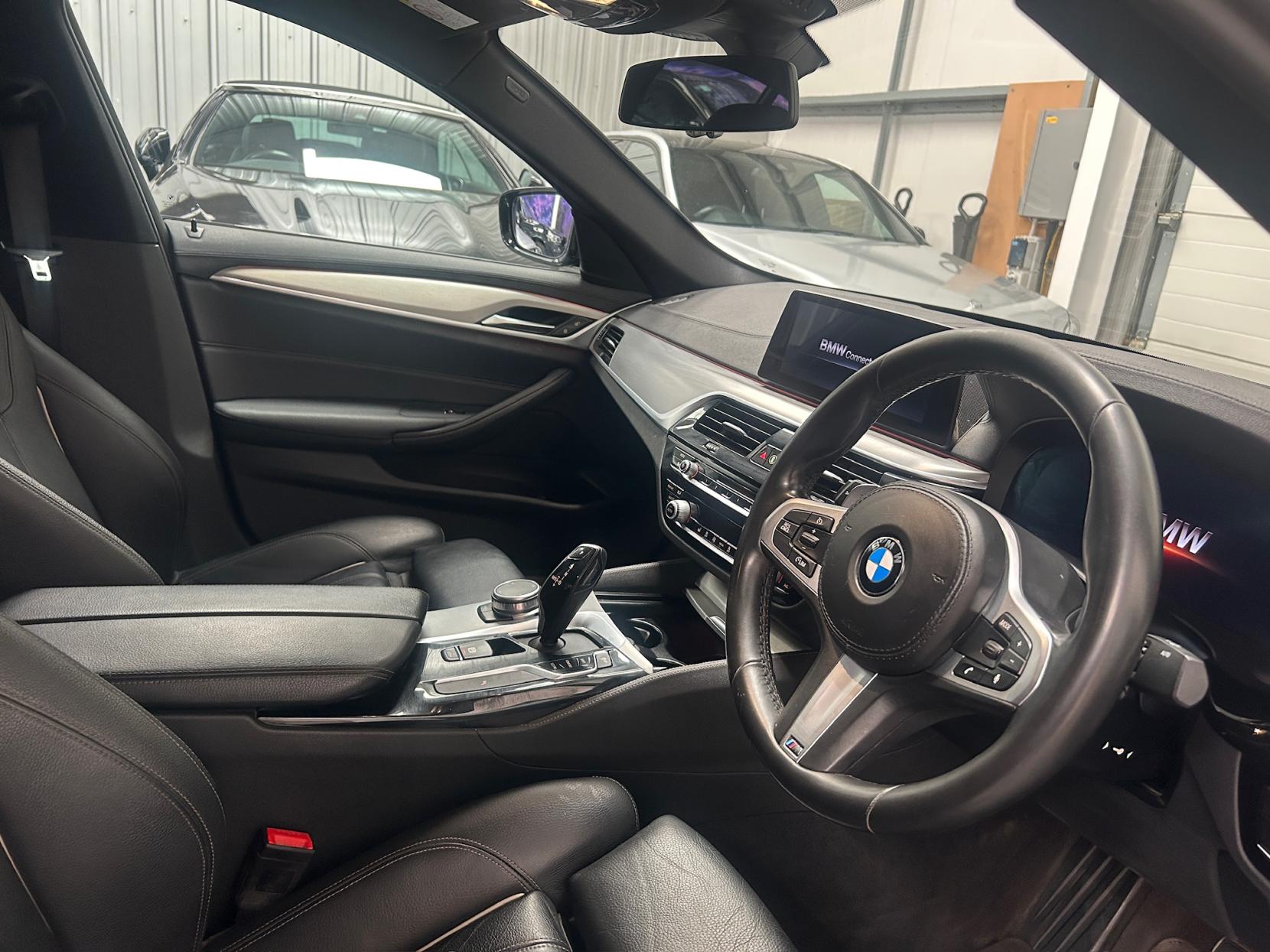 BMW 5 Series 2.0 520d M Sport Saloon 4dr Diesel Auto Euro 6 (s/s) (190 ps)