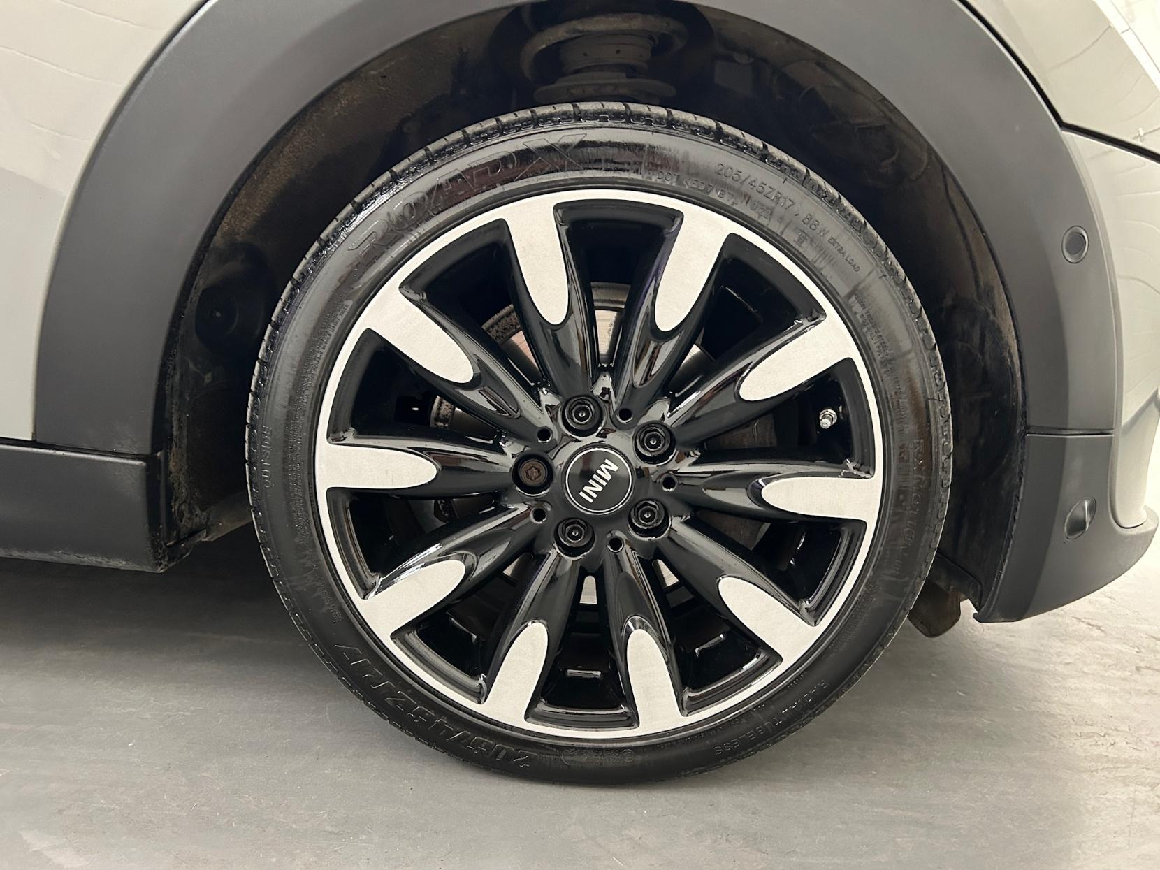 MINI Hatch 1.5 Cooper D Hatchback 5dr Diesel Manual Euro 6 (s/s) (116 ps)