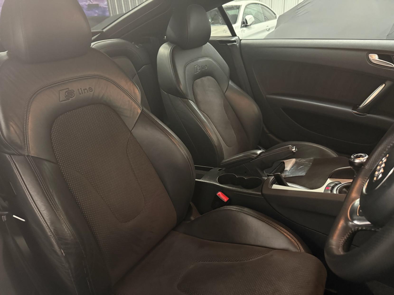 Audi TT 2.0 TDI Black Edition Coupe 3dr Diesel Manual quattro Euro 5 (170 ps)