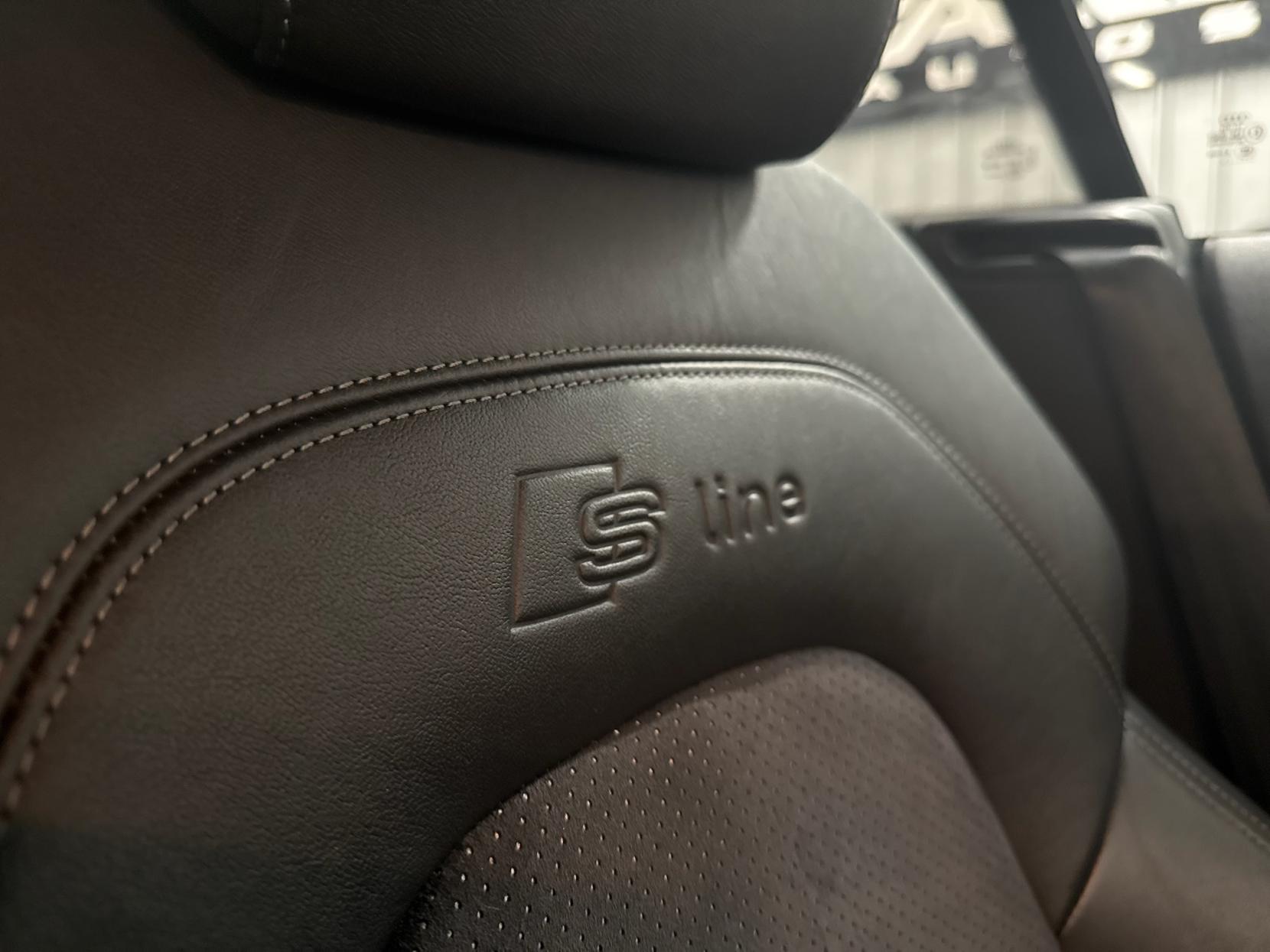 Audi TT 2.0 TDI Black Edition Coupe 3dr Diesel Manual quattro Euro 5 (170 ps)