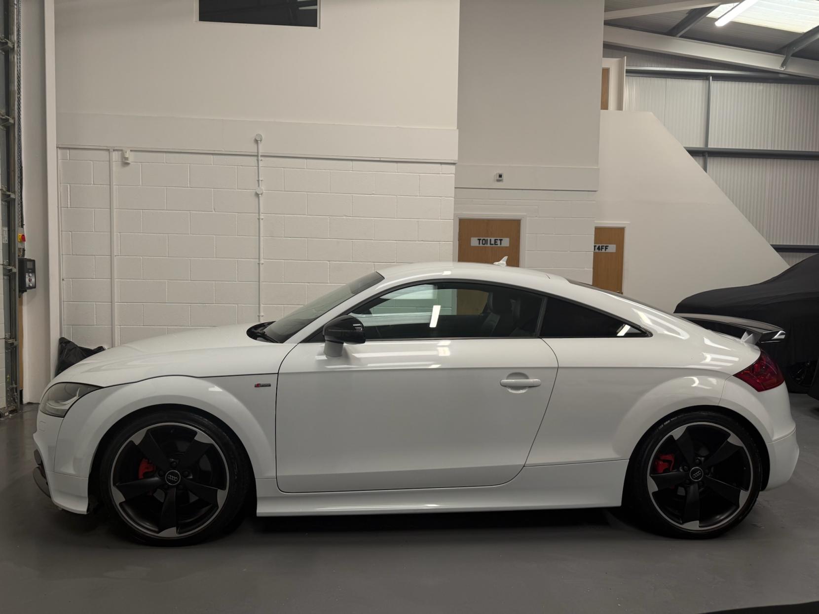 Audi TT 2.0 TDI Black Edition Coupe 3dr Diesel Manual quattro Euro 5 (170 ps)
