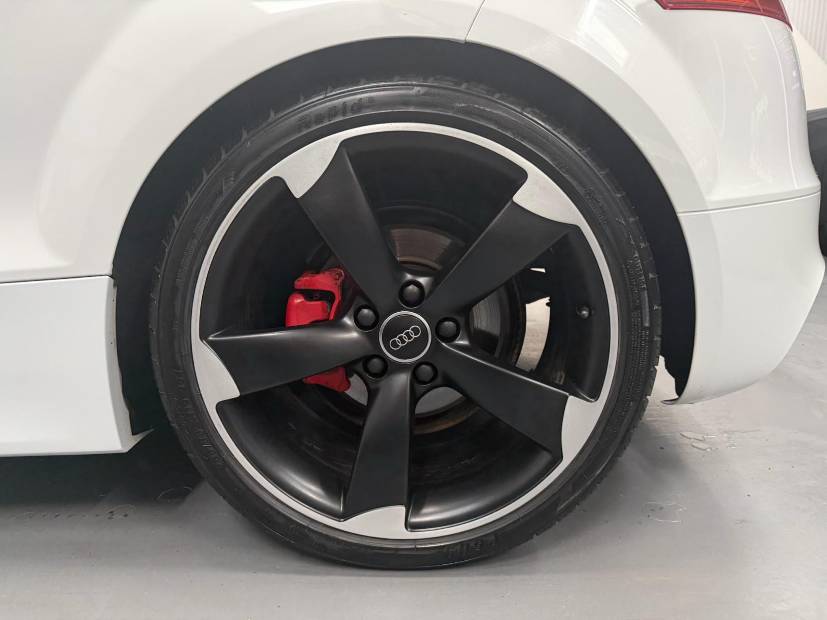 Audi TT 2.0 TDI Black Edition Coupe 3dr Diesel Manual quattro Euro 5 (170 ps)