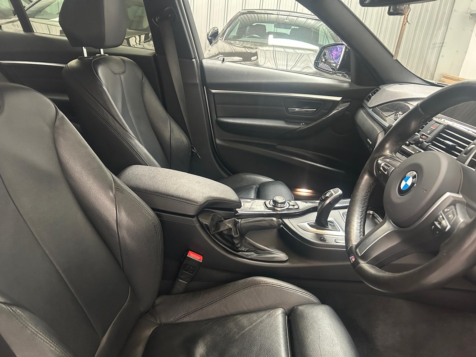 BMW 3 Series 2.0 320d M Sport Saloon 4dr Diesel Auto Euro 6 (s/s) (190 ps)
