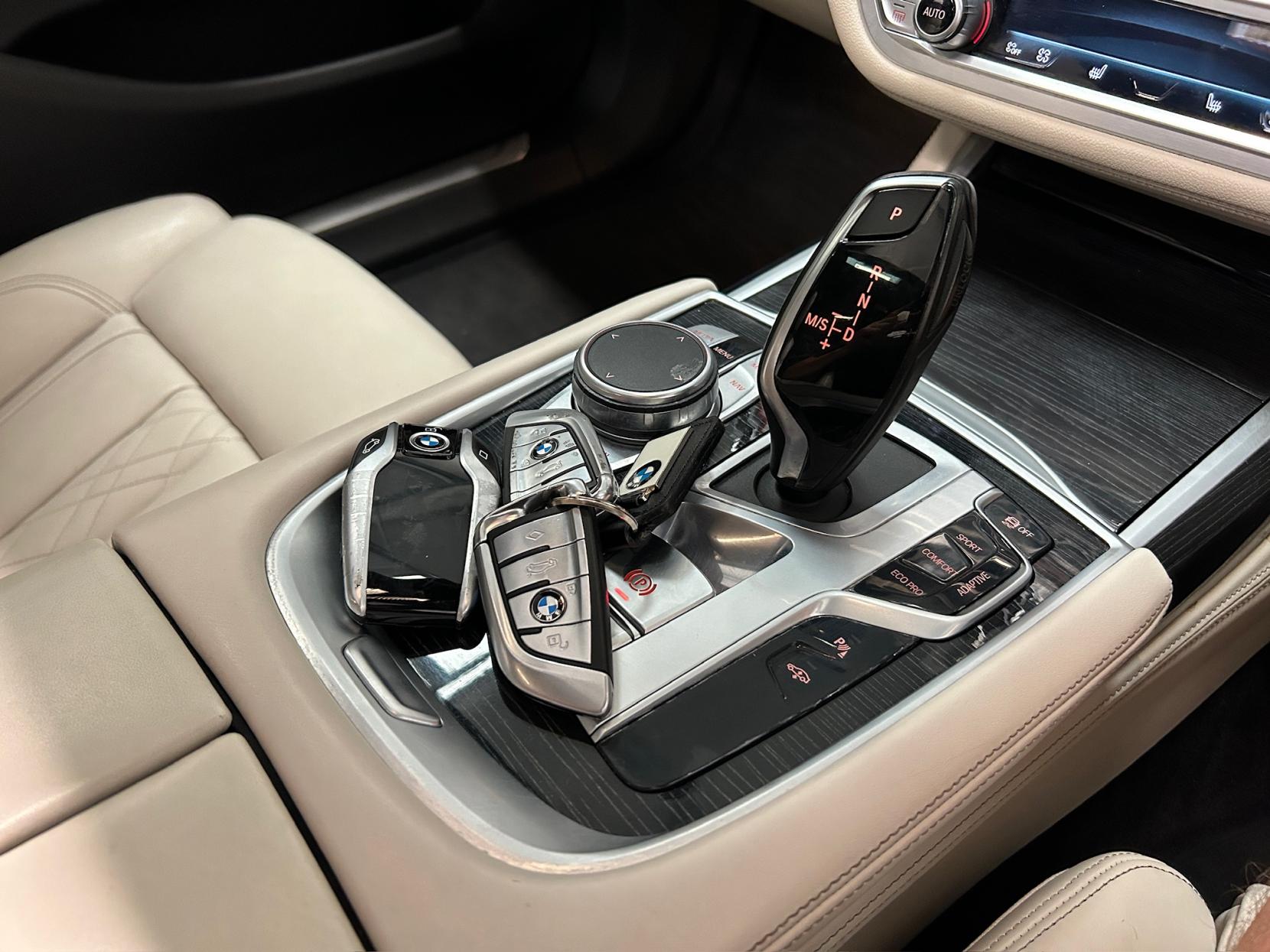 BMW 7 Series 3.0 740Ld M Sport Saloon 4dr Diesel Auto xDrive Euro 6 (s/s) (320 ps)