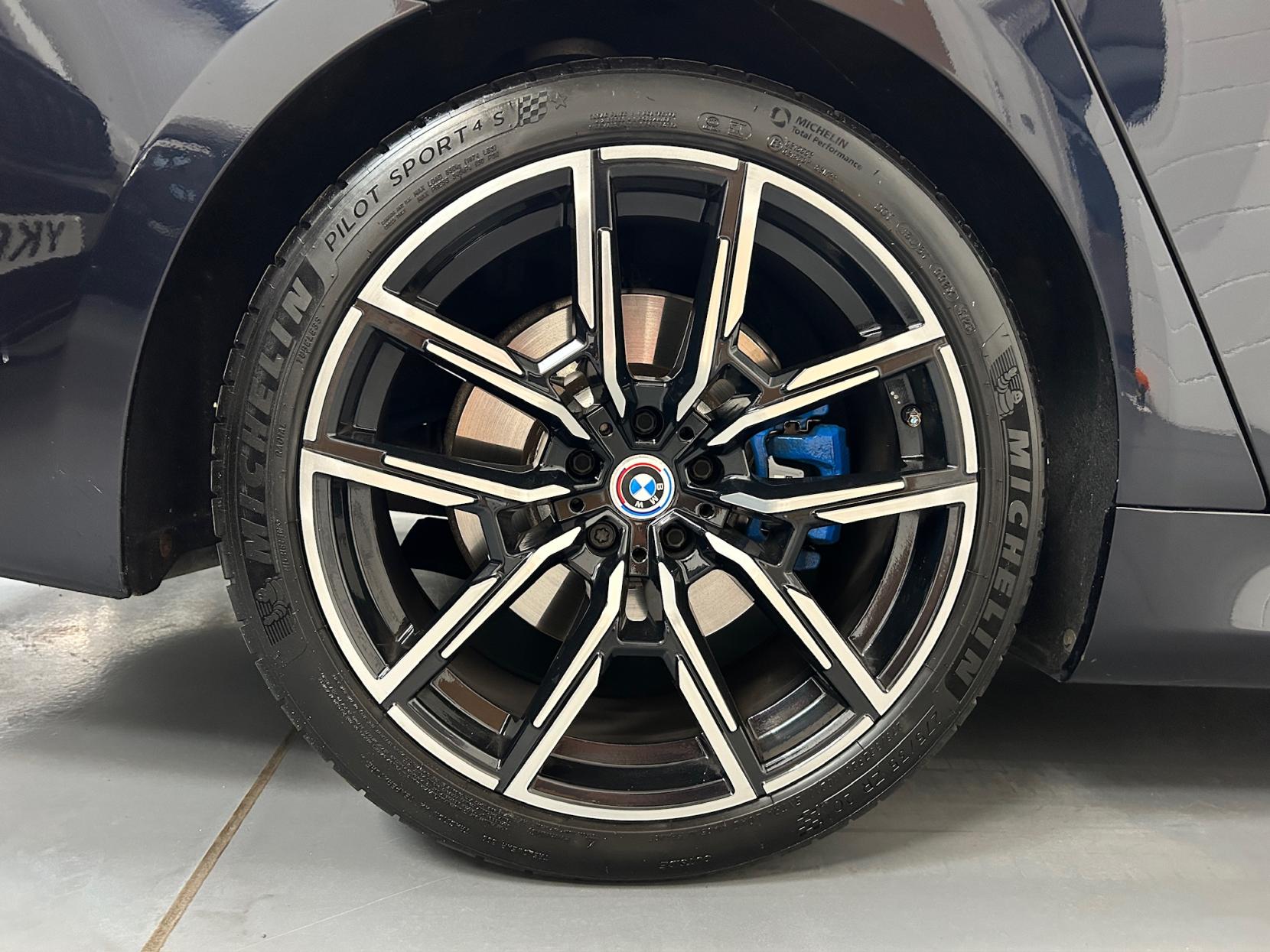 BMW 7 Series 3.0 740Ld M Sport Saloon 4dr Diesel Auto xDrive Euro 6 (s/s) (320 ps)