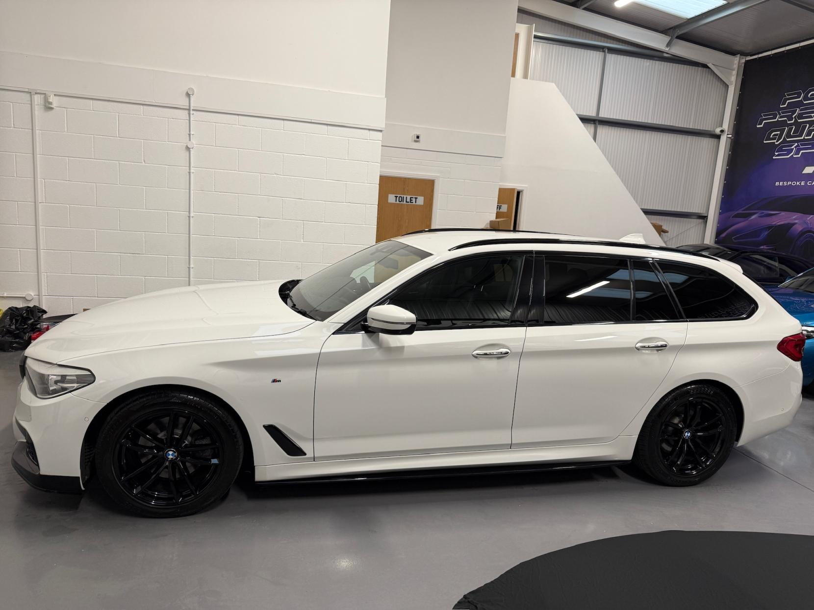 BMW 5 Series 2.0 520d M Sport Touring 5dr Diesel Auto xDrive Euro 6 (s/s) (190 ps)