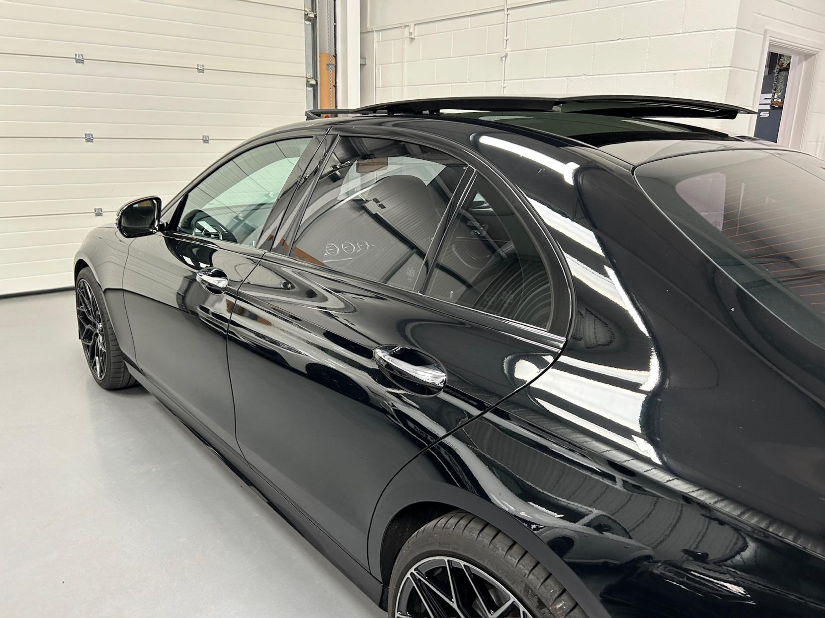 Mercedes-Benz E Class 2.0 E350e 6.4kWh AMG Line (Premium) Saloon 4dr Petrol Plug-in Hybrid G-Tronic+ Euro 6 (s/s) (299 ps)
