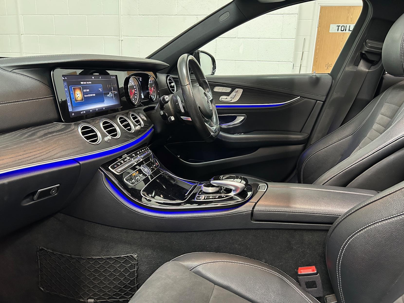Mercedes-Benz E Class 2.0 E350e 6.4kWh AMG Line (Premium) Saloon 4dr Petrol Plug-in Hybrid G-Tronic+ Euro 6 (s/s) (299 ps)