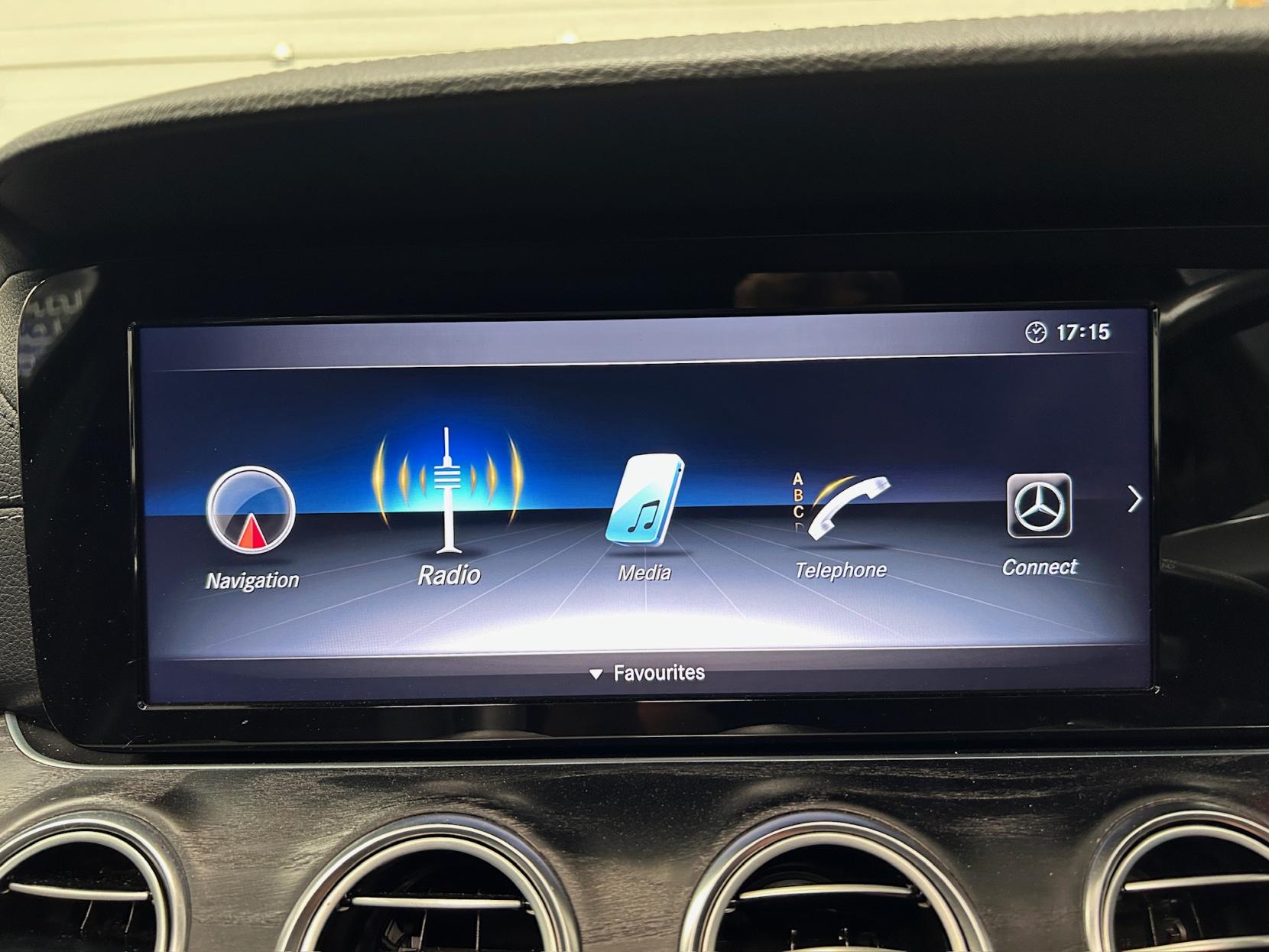 Mercedes-Benz E Class 2.0 E350e 6.4kWh AMG Line (Premium) Saloon 4dr Petrol Plug-in Hybrid G-Tronic+ Euro 6 (s/s) (299 ps)