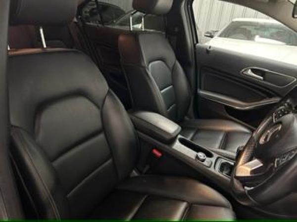 Mercedes-Benz A Class 1.5 A180d SE (Executive) Hatchback 5dr Diesel Manual Euro 6 (s/s) (109 ps)