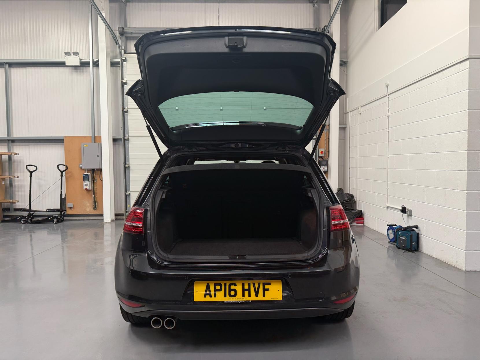 Volkswagen Golf 2.0 TDI BlueMotion Tech GTD Hatchback 5dr Diesel Manual Euro 6 (s/s) (184 ps)