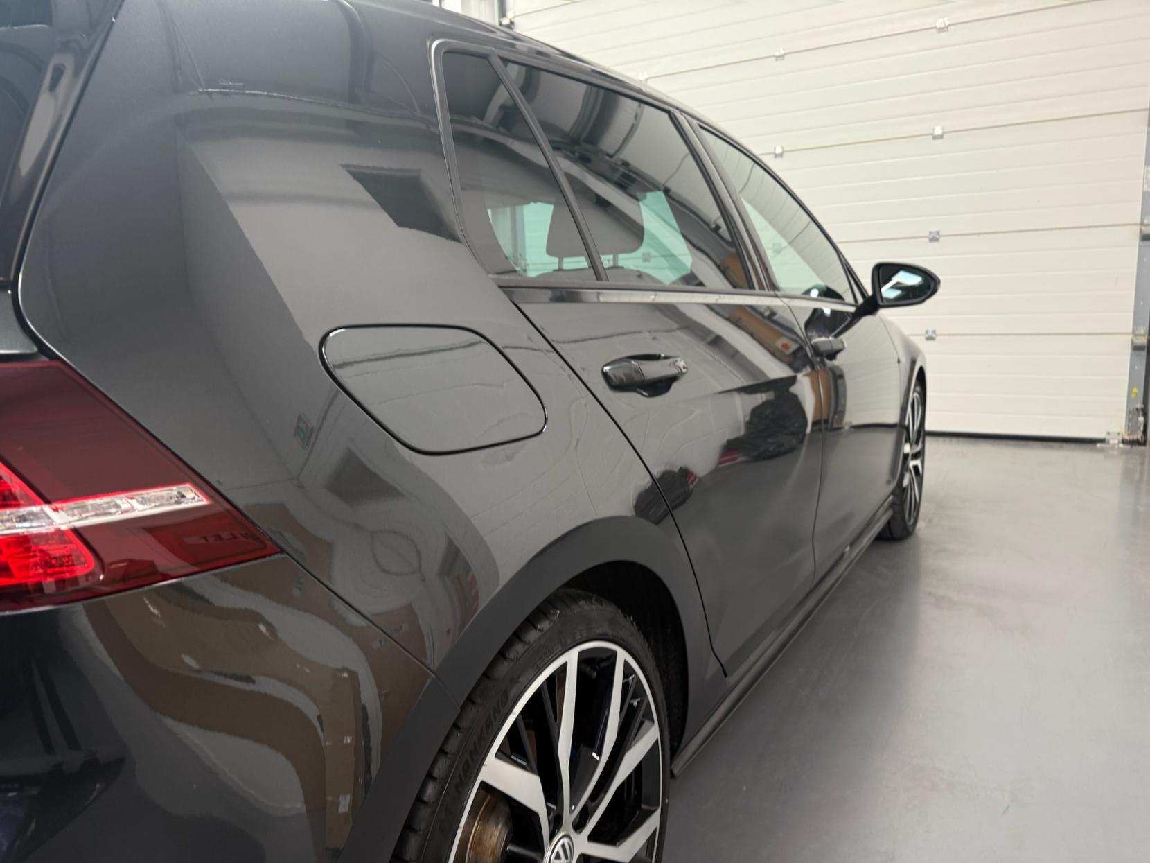 Volkswagen Golf 2.0 TDI BlueMotion Tech GTD Hatchback 5dr Diesel Manual Euro 6 (s/s) (184 ps)