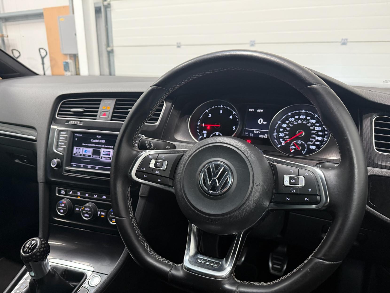 Volkswagen Golf 2.0 TDI BlueMotion Tech GTD Hatchback 5dr Diesel Manual Euro 6 (s/s) (184 ps)