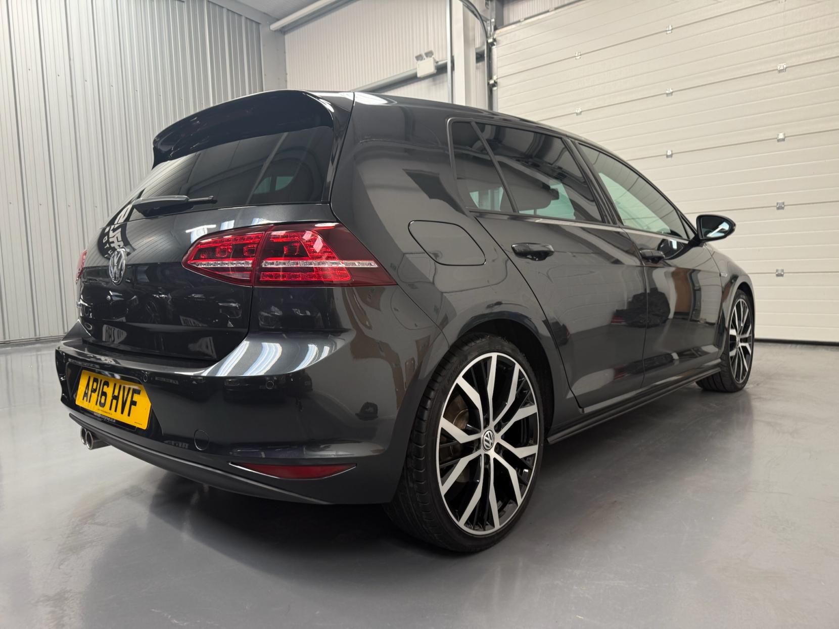 Volkswagen Golf 2.0 TDI BlueMotion Tech GTD Hatchback 5dr Diesel Manual Euro 6 (s/s) (184 ps)