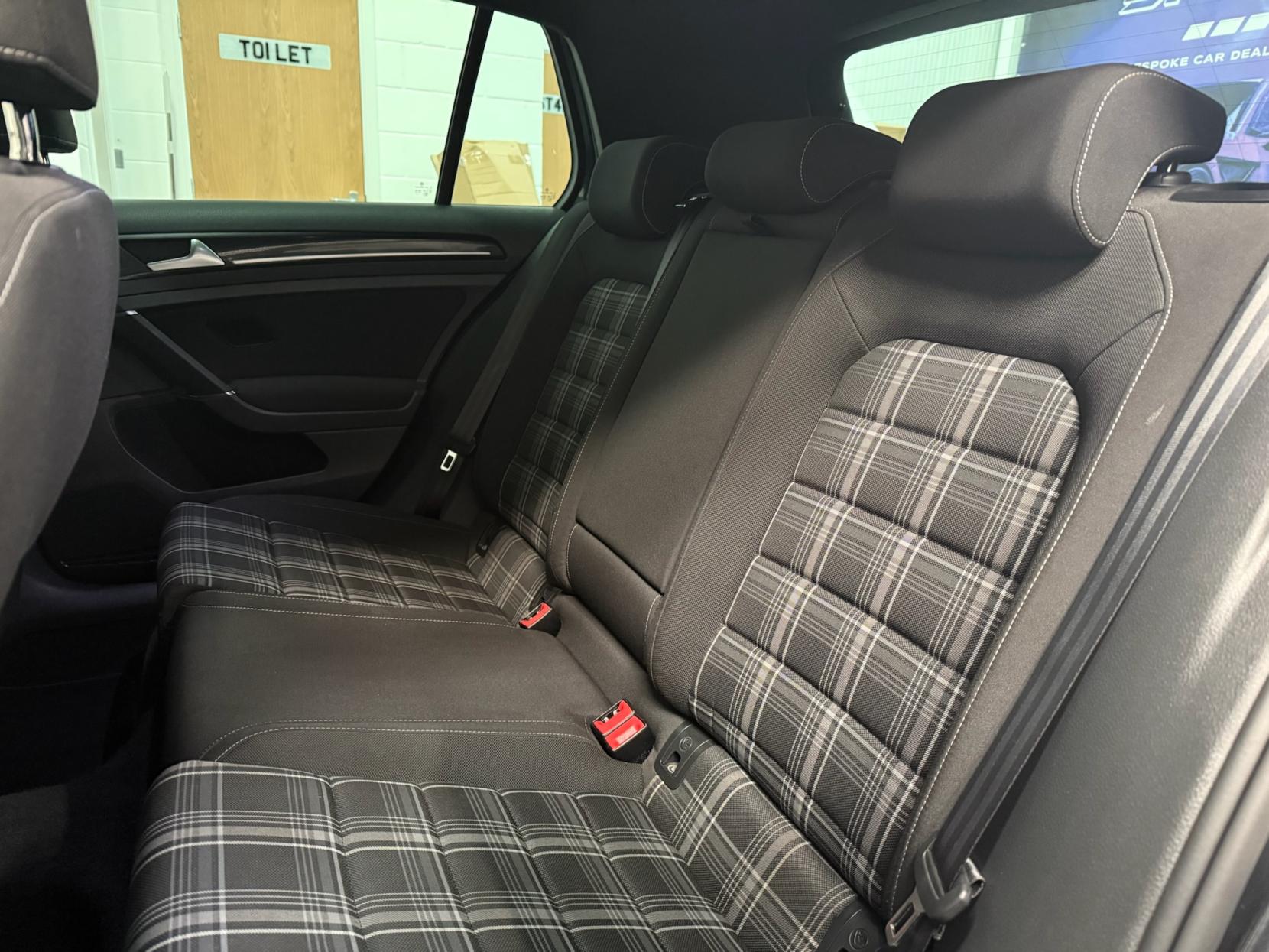 Volkswagen Golf 2.0 TDI BlueMotion Tech GTD Hatchback 5dr Diesel Manual Euro 6 (s/s) (184 ps)