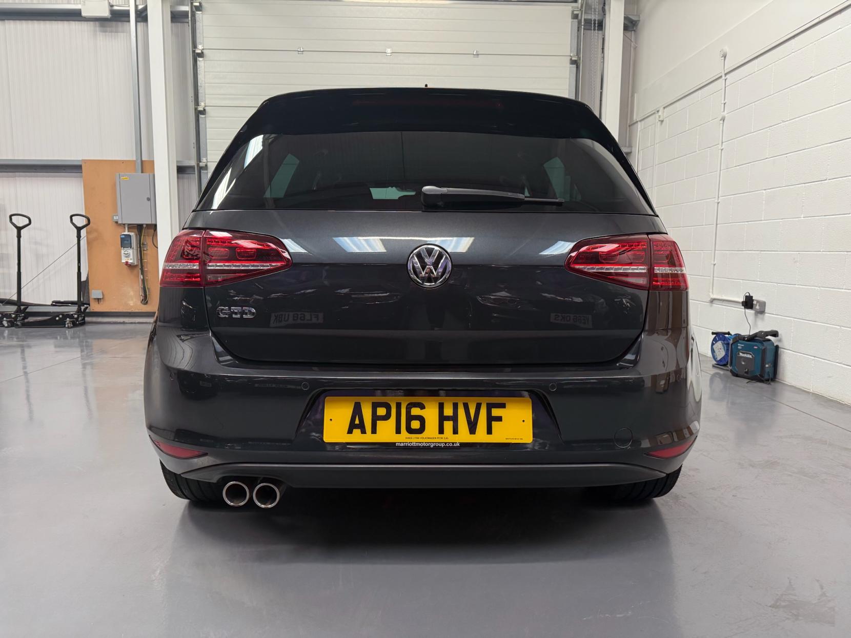 Volkswagen Golf 2.0 TDI BlueMotion Tech GTD Hatchback 5dr Diesel Manual Euro 6 (s/s) (184 ps)