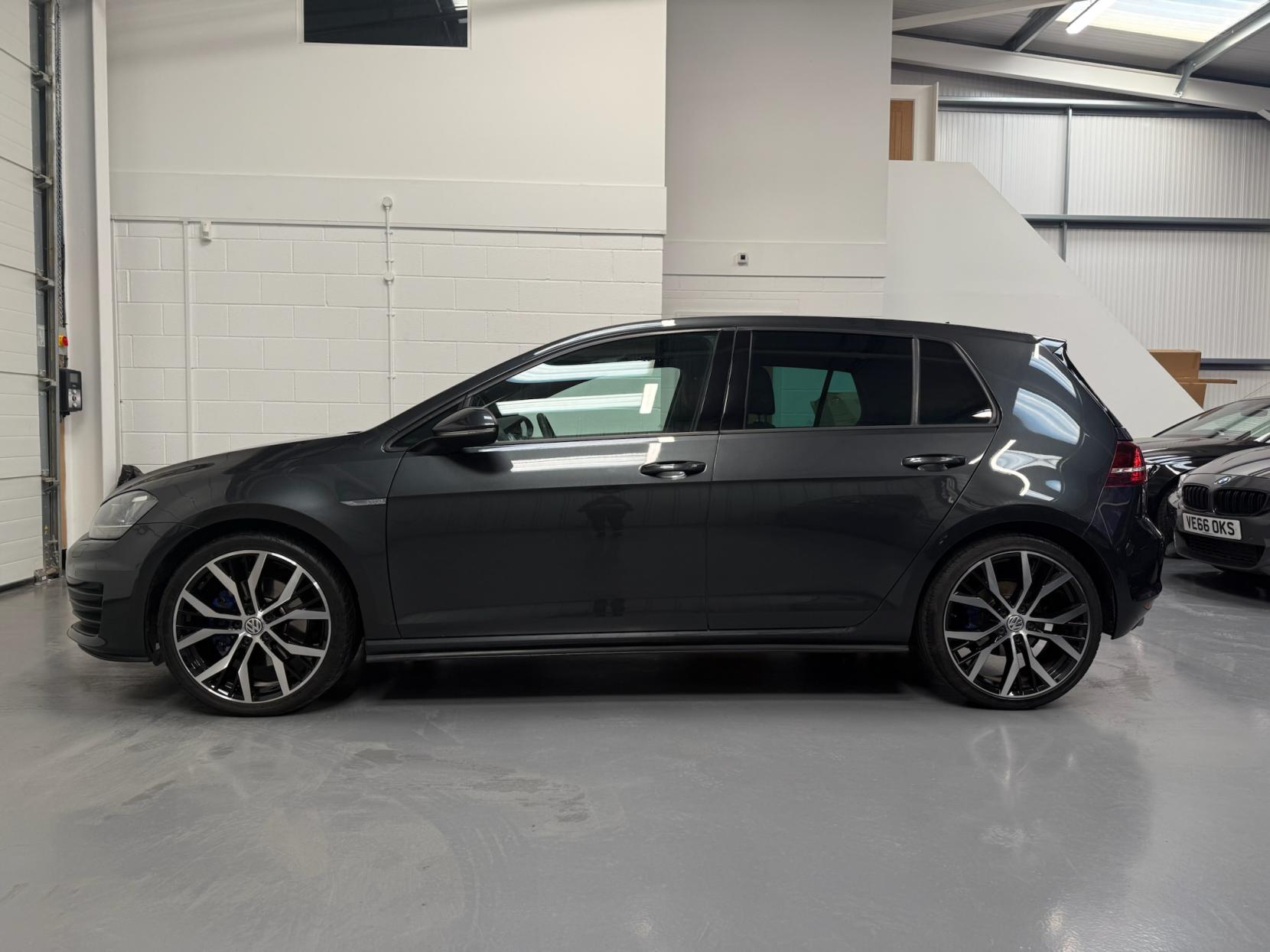 Volkswagen Golf 2.0 TDI BlueMotion Tech GTD Hatchback 5dr Diesel Manual Euro 6 (s/s) (184 ps)