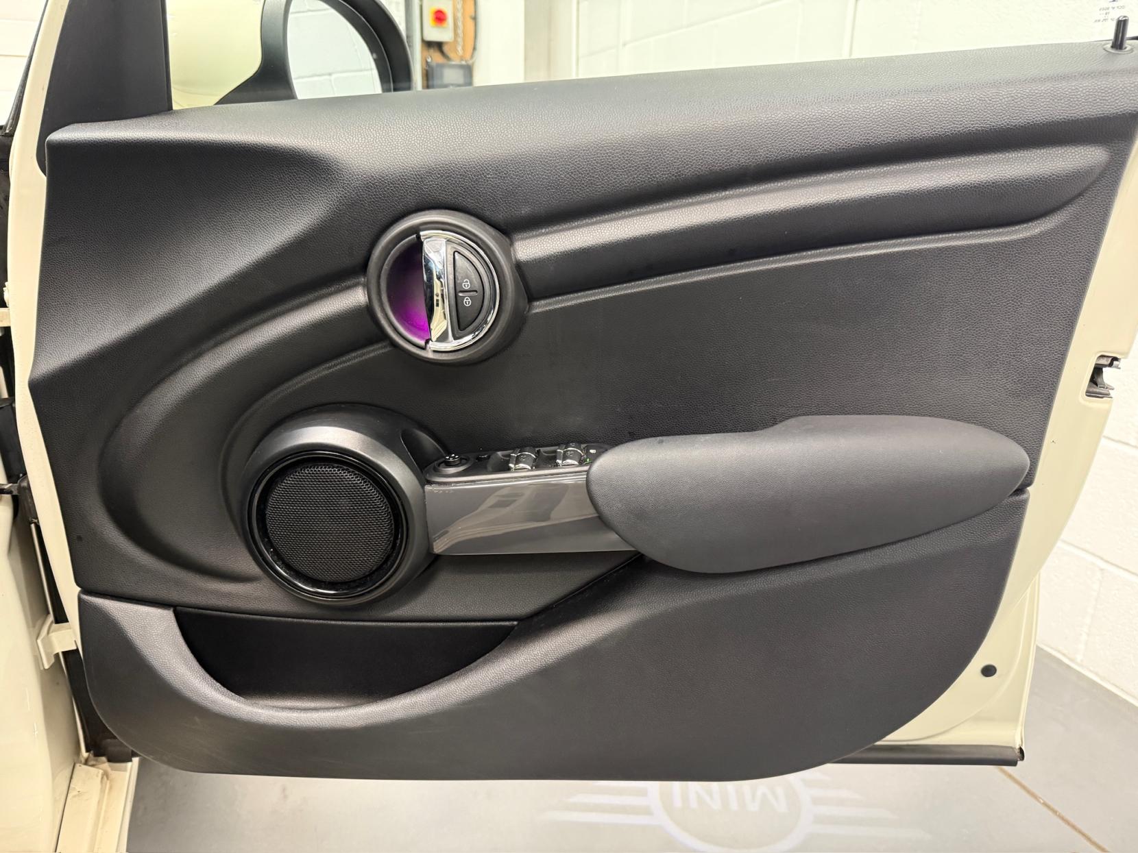 MINI Hatch 1.5 Cooper Sport Hatchback 5dr Petrol Manual Euro 6 (s/s) (136 ps)