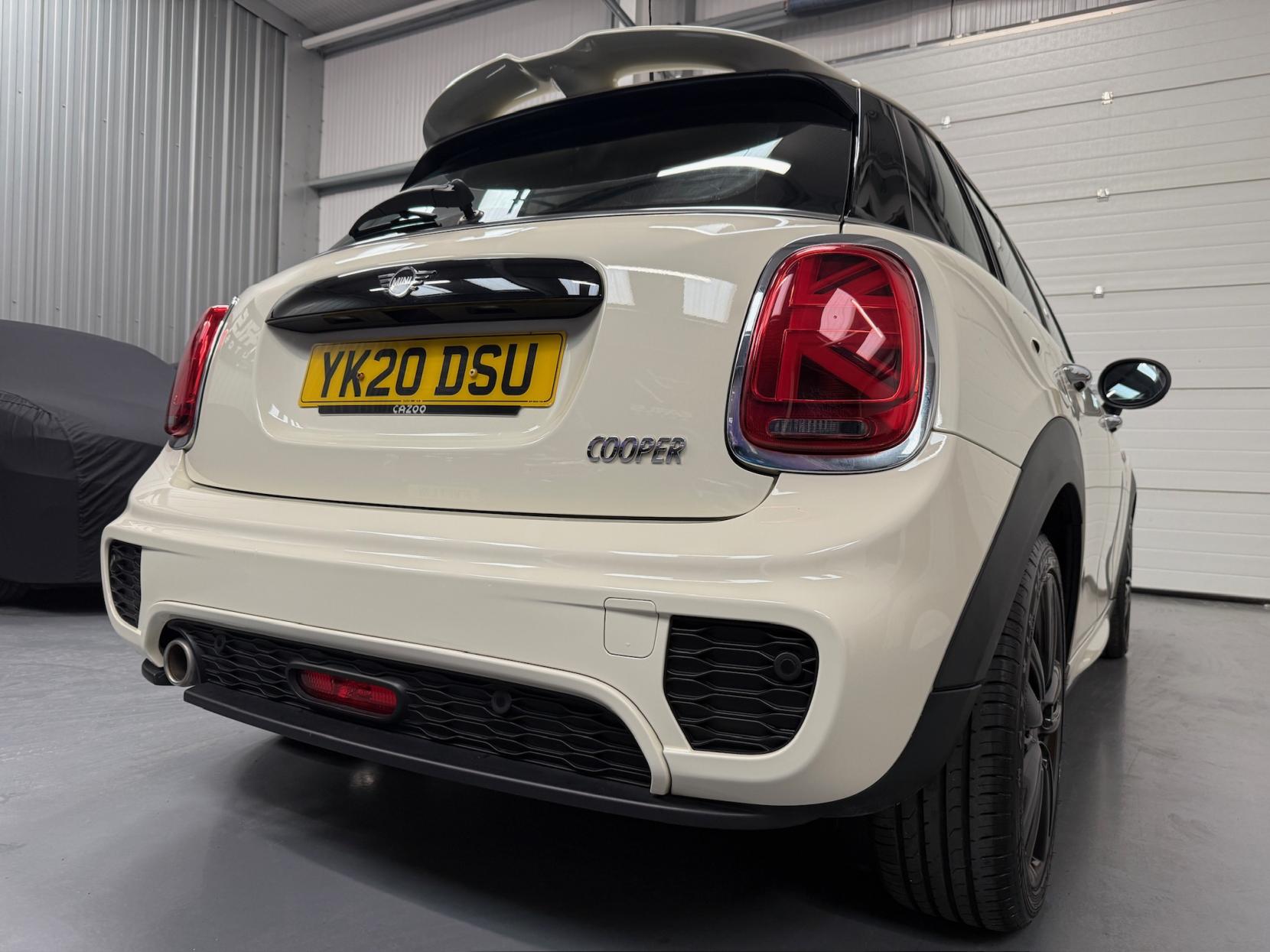 MINI Hatch 1.5 Cooper Sport Hatchback 5dr Petrol Manual Euro 6 (s/s) (136 ps)