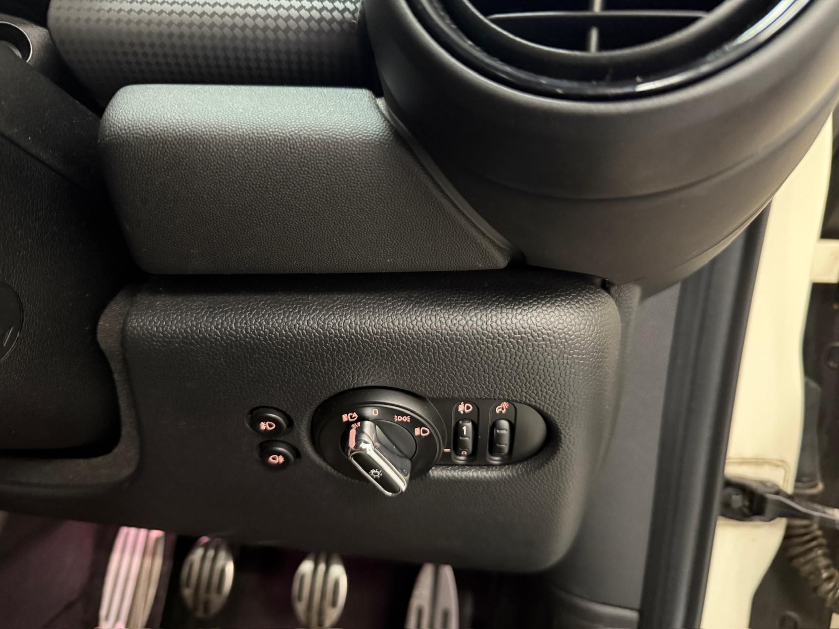 MINI Hatch 1.5 Cooper Sport Hatchback 5dr Petrol Manual Euro 6 (s/s) (136 ps)